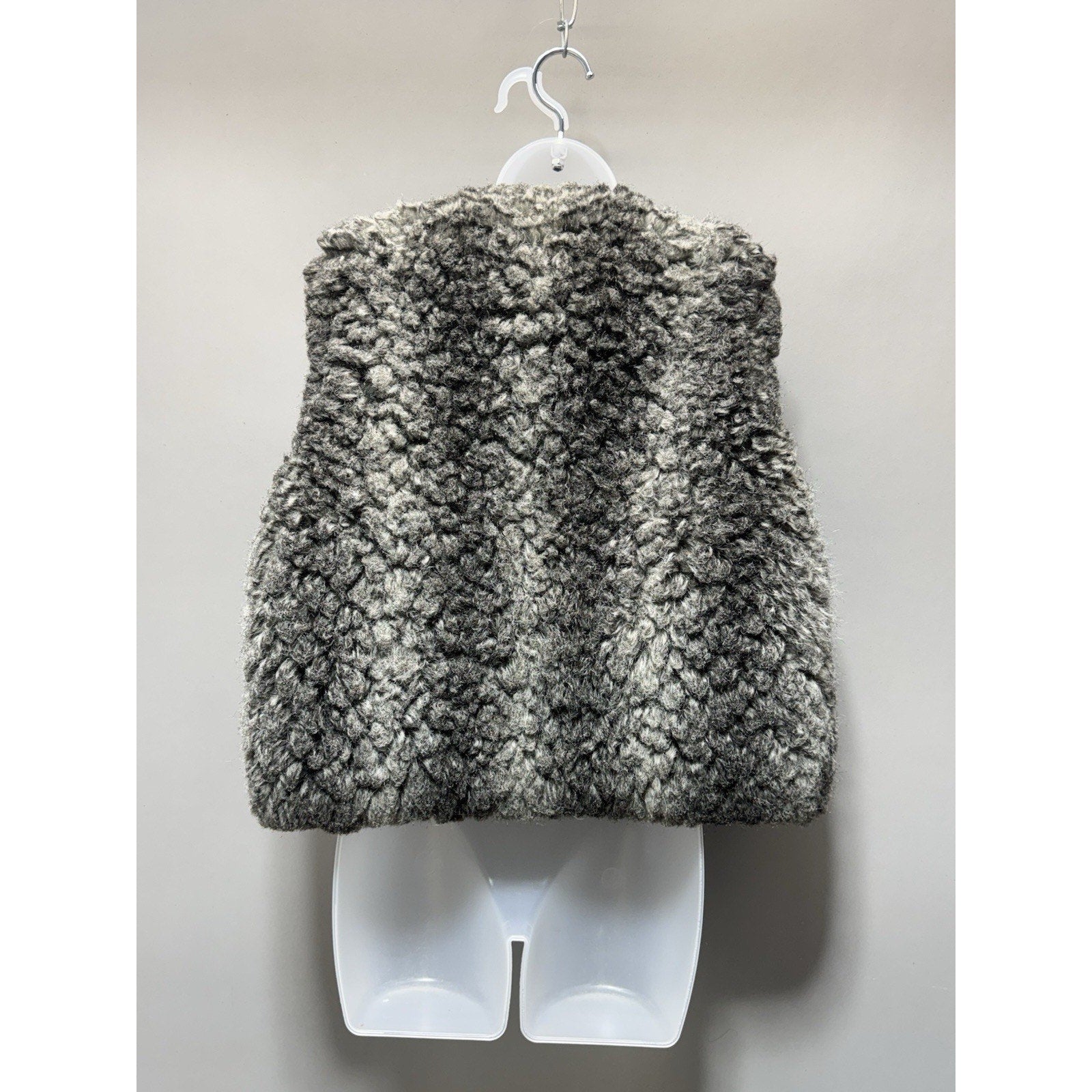 Steve Madden Faux Fur Vest Women Gray Shaggy Boho Sleeveless Jacket Cozy Medium