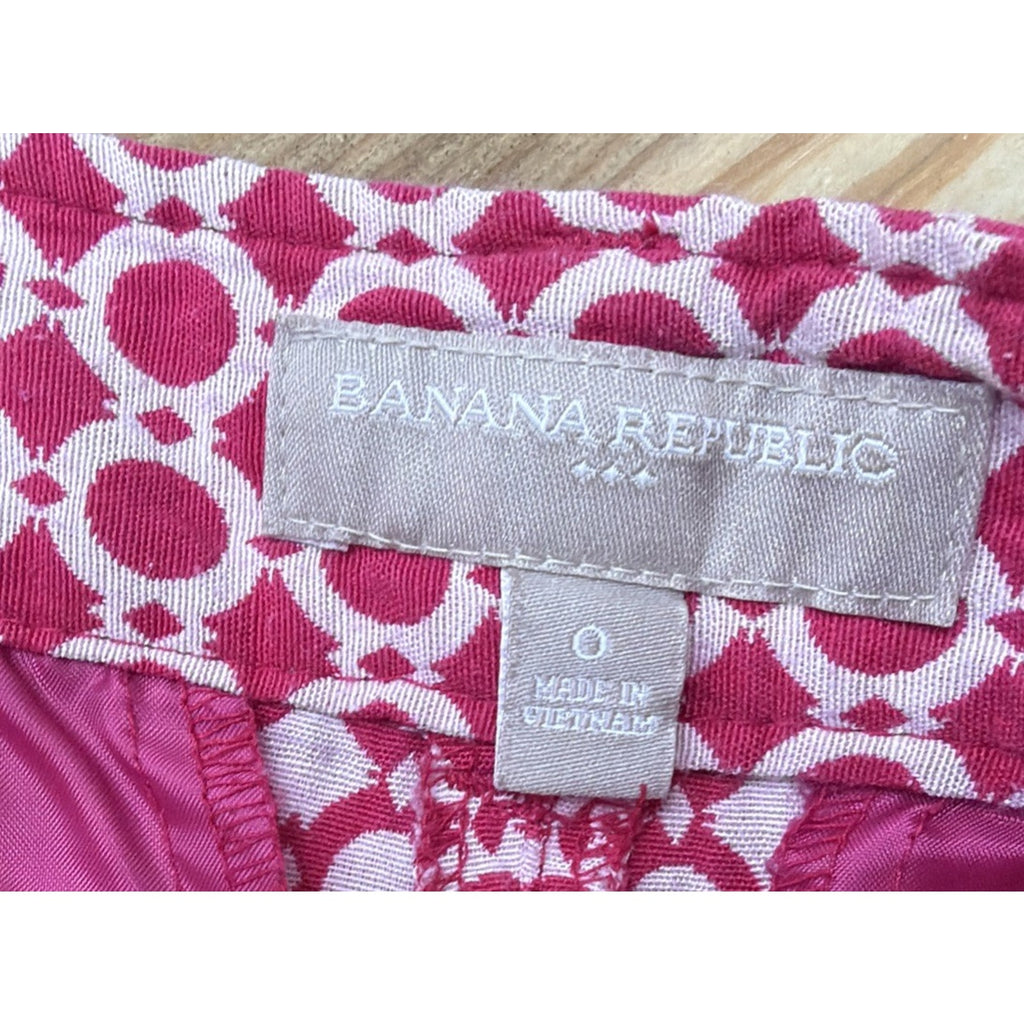 BANANA REPUBLIC Size 0 Women's Pink Print Shorts Chino 29x3.5
