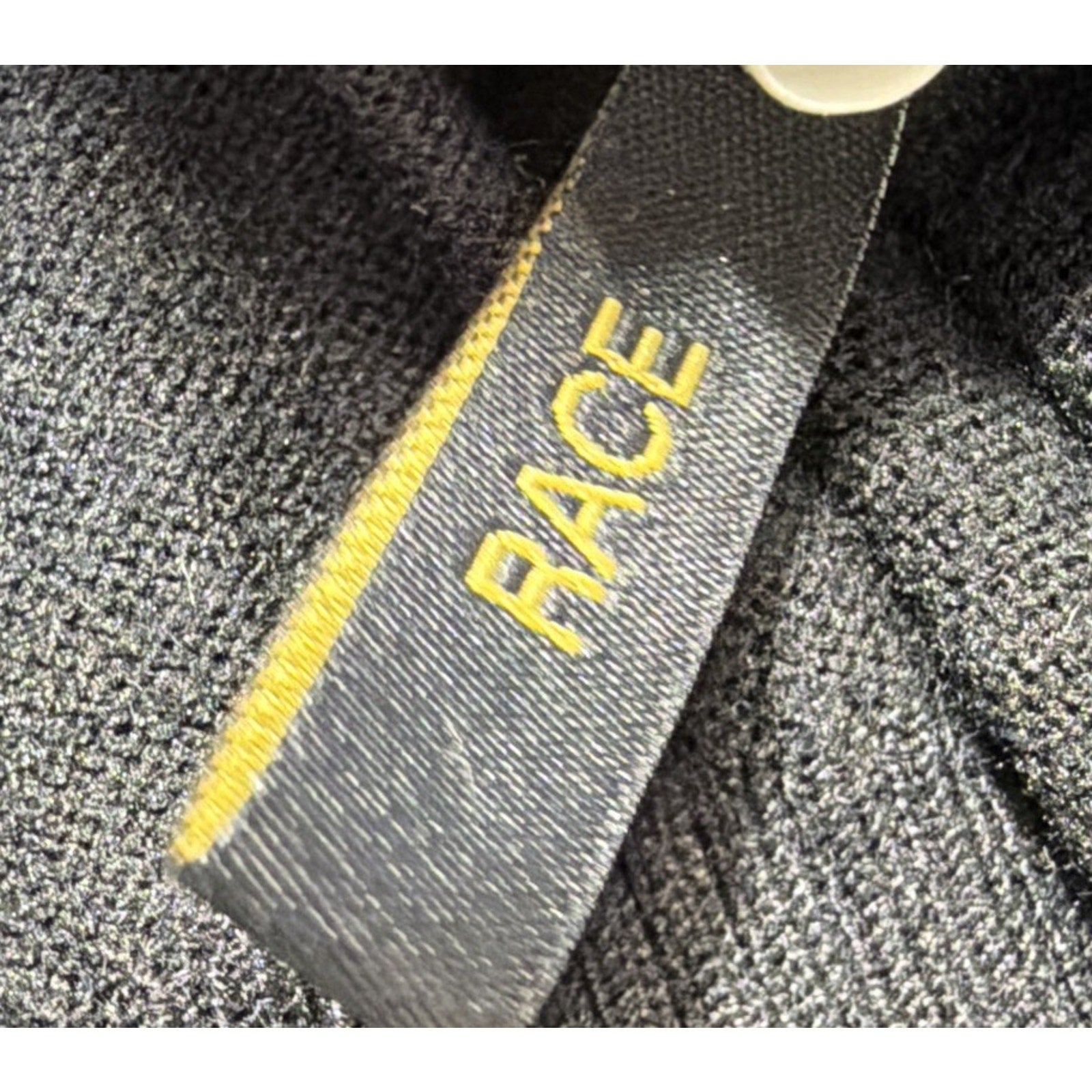 Jeans By Buffalo Race Men’s V-neck Black & Sweater Size XL