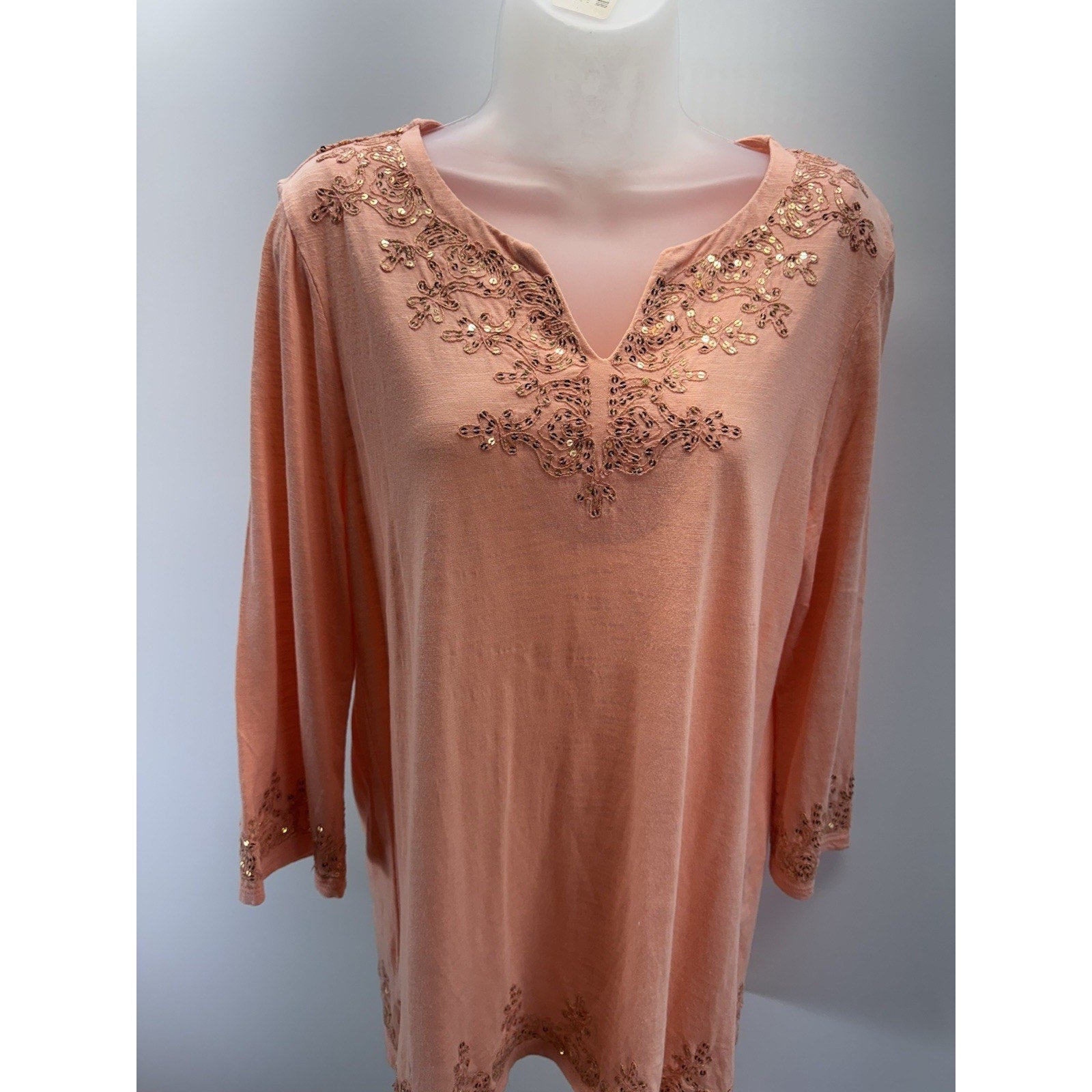 Chico’s Sequin Embellished Tunic Top Women’s Size 1/Medium Cotton Blend Knit