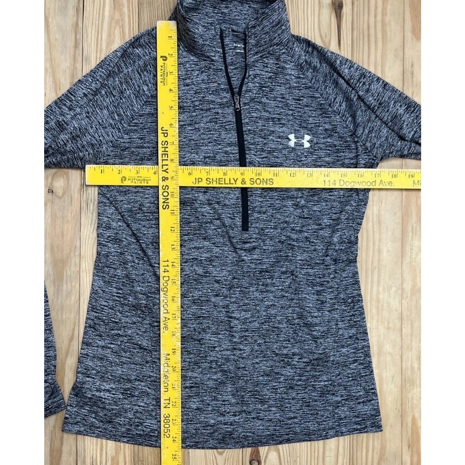 Under Armour Tech 1/2 Zip Twist Pullover Womens Size M Gray Long Sleeve Light