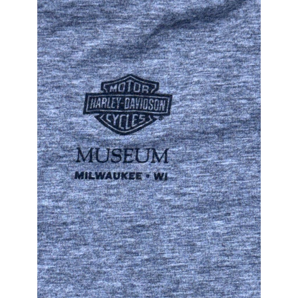 Harley Davidson Museum Milwaukee, WISCONSIN Medium Vintage T-shirt Gray 2011
