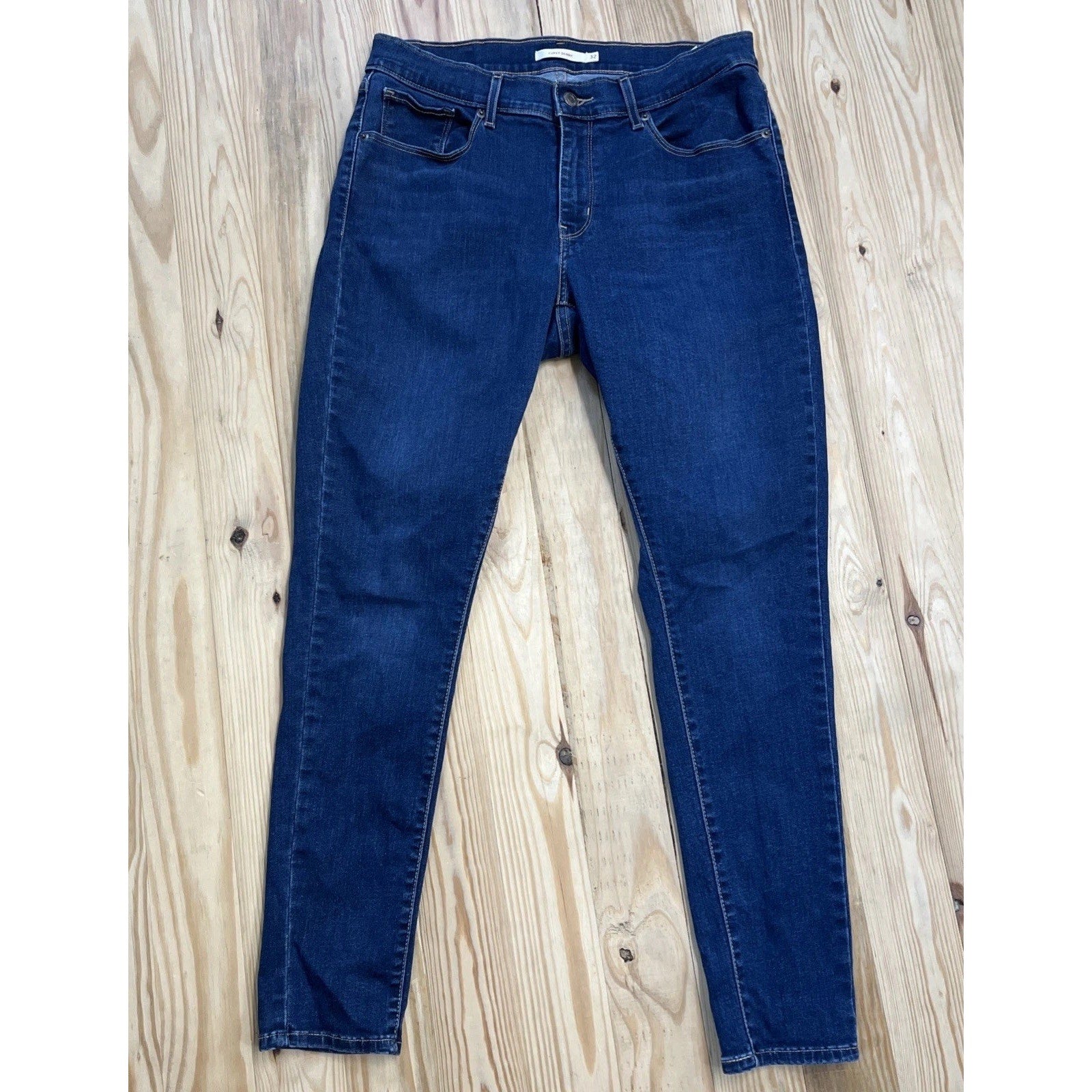 Levi Strauss Curvy Skinny Blue Jeans Size 32