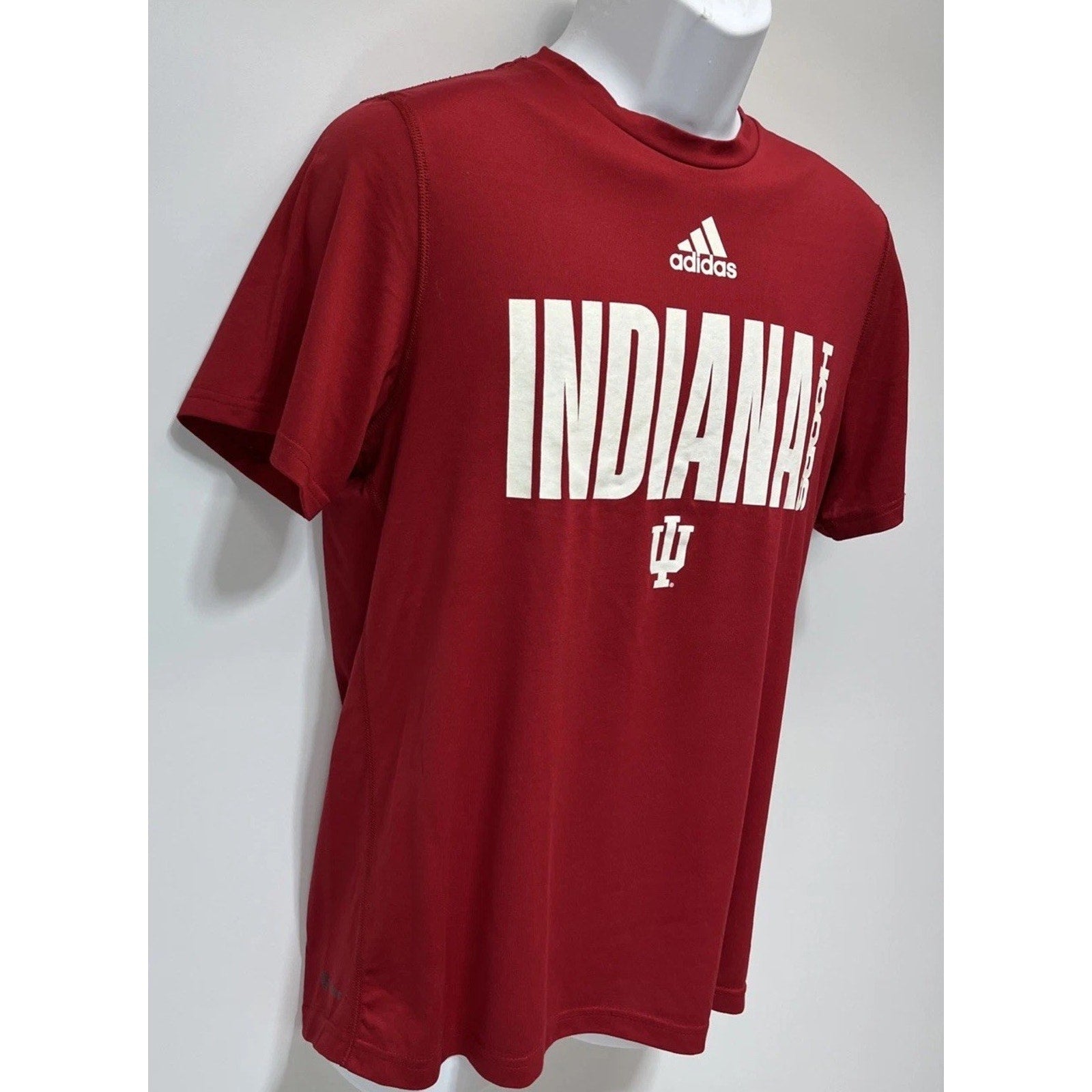 Adidas NCAA Indiana Hoosiers Basketball Team Locker Team T Shirt Red White M