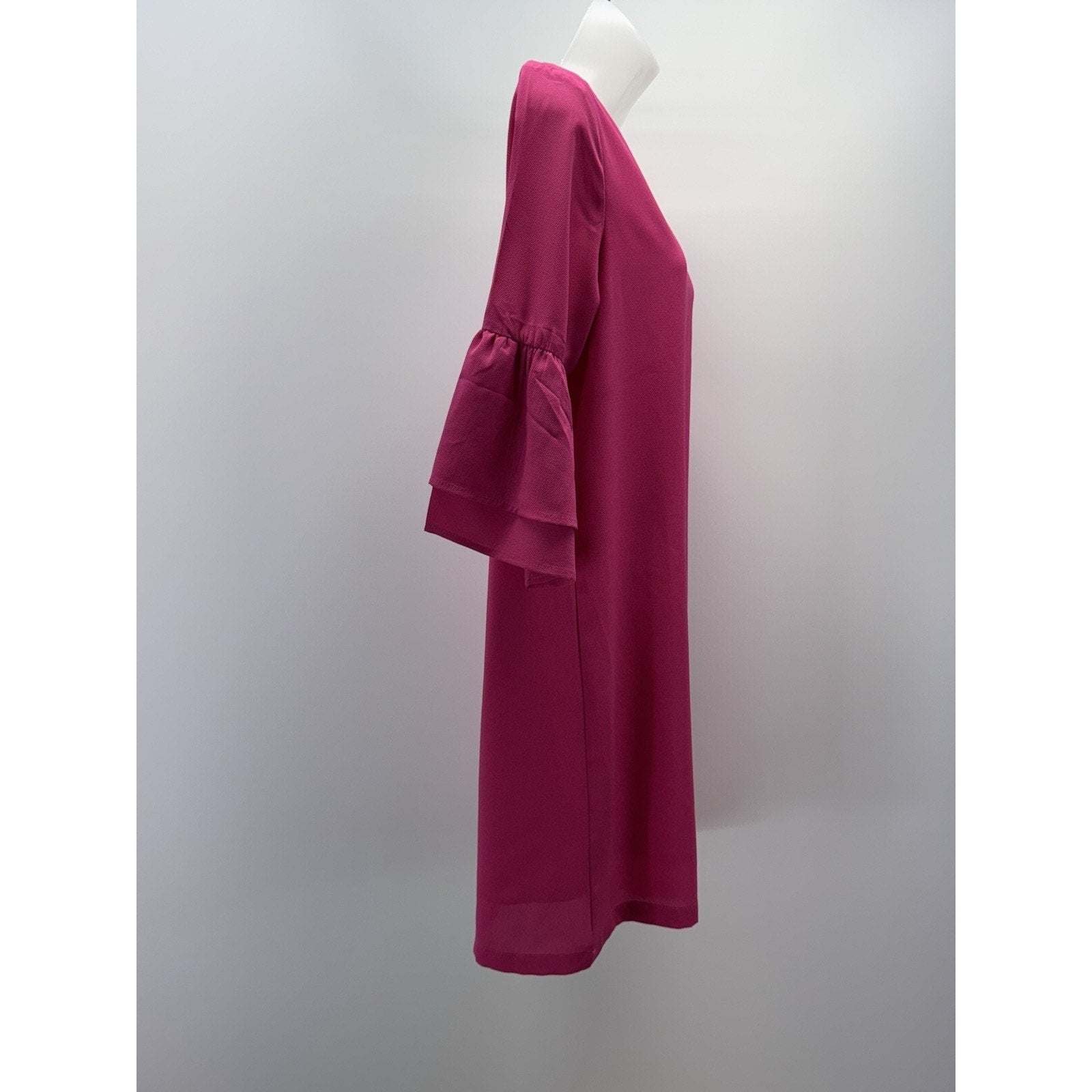 Belongsci Women’s Bright Pink Bell Sleeve Shift Dress Size M NWT Boutique