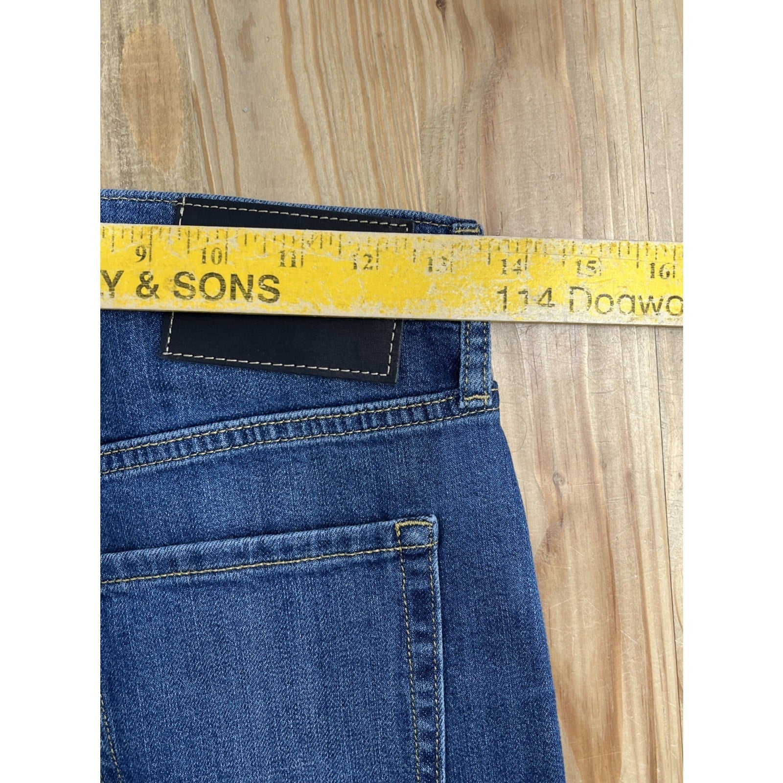 NWT Banana Republic High Rise Relaxed Flare Jeans, Women’s Stretch Size 25 P