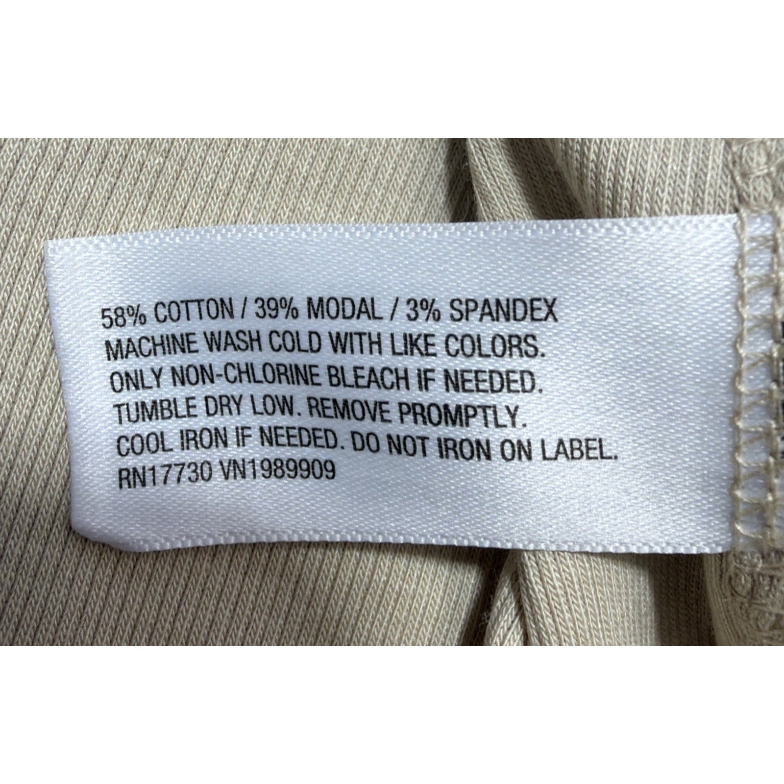 A New Day Ribbed Tank Top Women’s Large Beige Cream High Neck NWT Stretch Basic