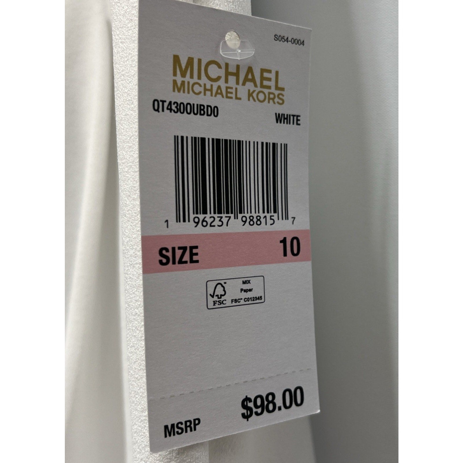 $98 Michael Michael Kors High Rise Pleated Stretch WHITE Shorts size 10
