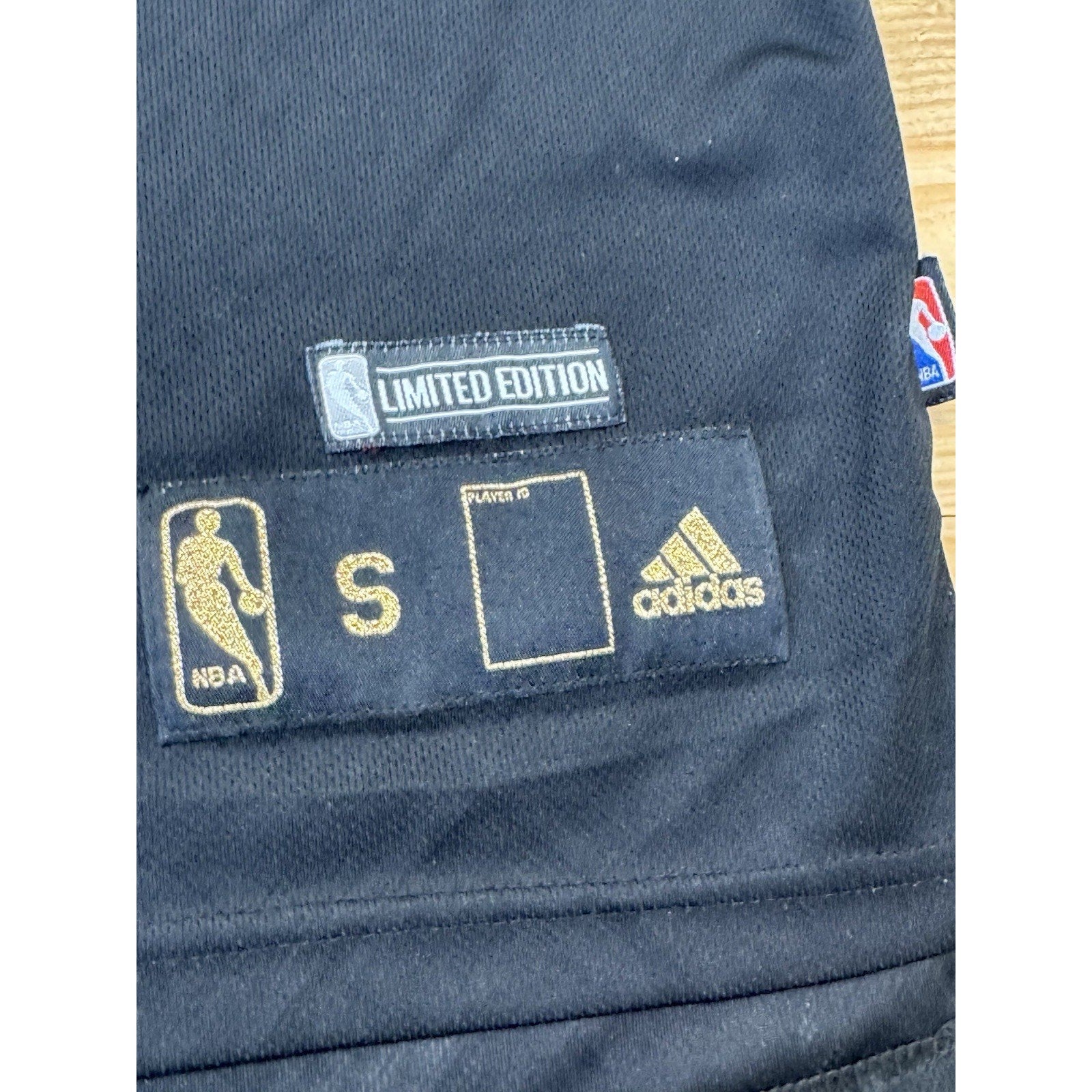 Adidas Warriors Stephen Curry Limited Edition Jersey NBA Men’s S Damaged See Pic