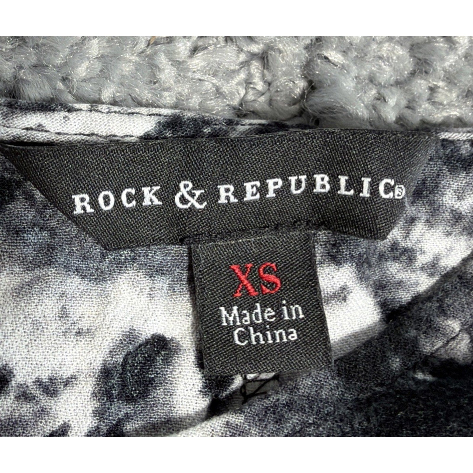 “Rock And Republic”Women's Shirt Black~White~Tuxedo Tail~Cap Sleeve~Size XS