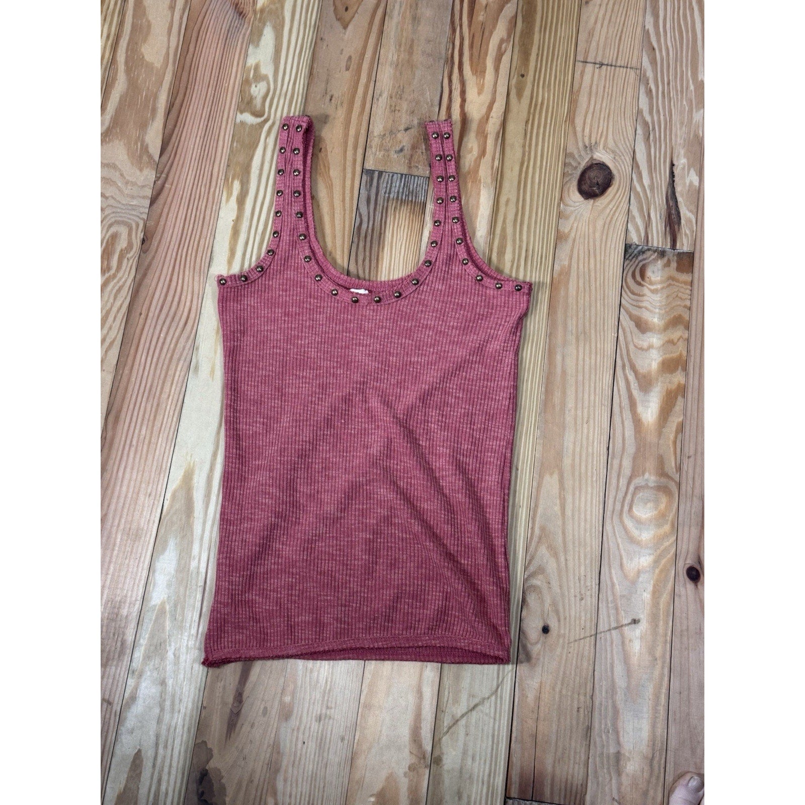 POL Women's Slim Fit Ribbed Tank Top Sleeveless Brass Buttons Rasberry Rose Sz S