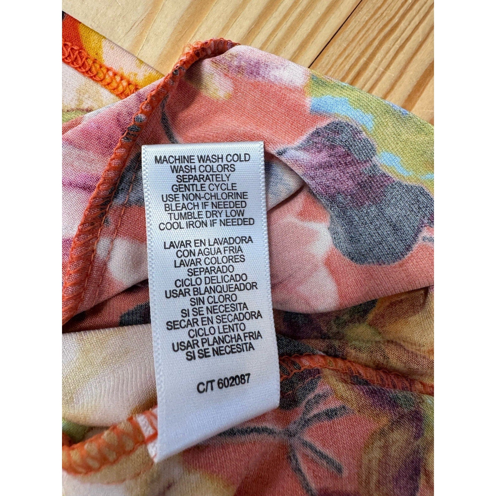 Gabby Skye Ladies Floral Pleated Style Shift Dress Orange Size 8 Flow & Stretch