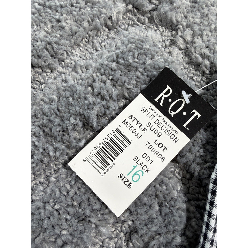 R-Q-T Women's Relaxed Capris SZ 16 Black & White Checkered New With Tags