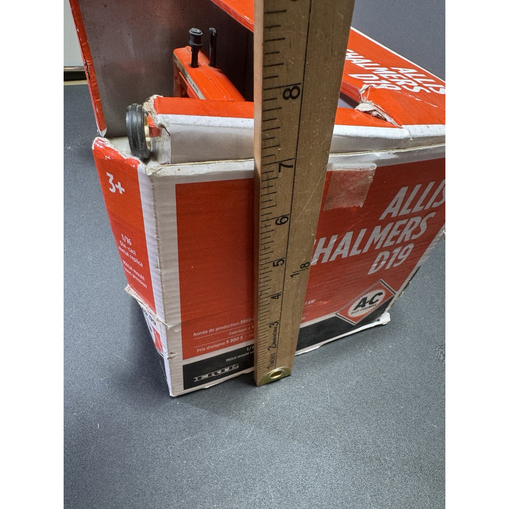 ERTL Allis Chalmers D19 Tractor 1:16 Diecast Model 16311 Orange w/ Box