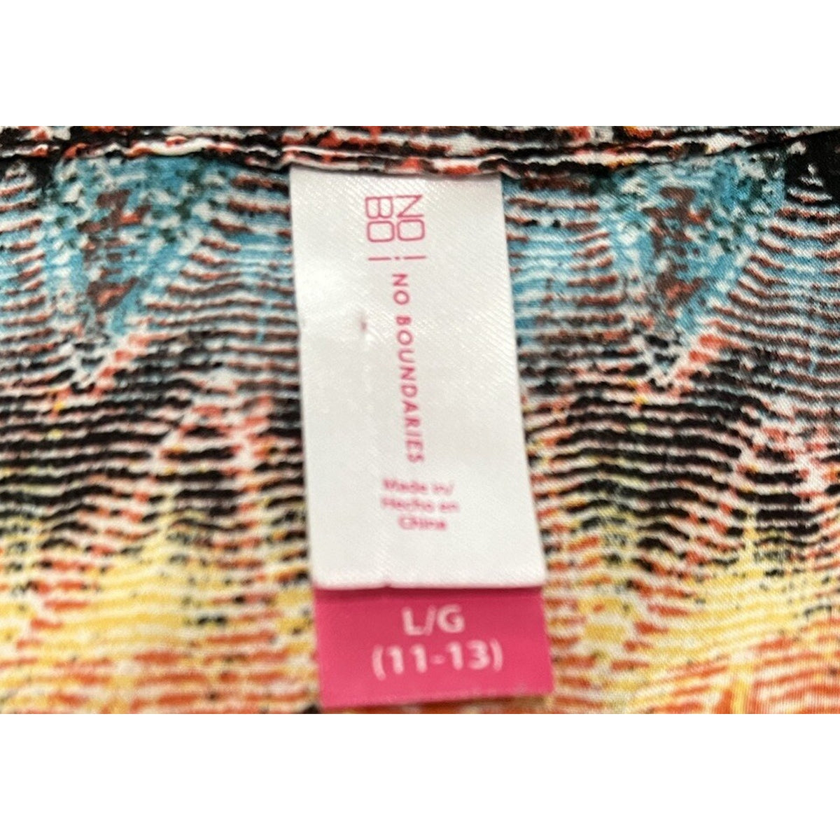 No boundaries women's Size L Multicolor Abstract print boho Chiffon blouse top