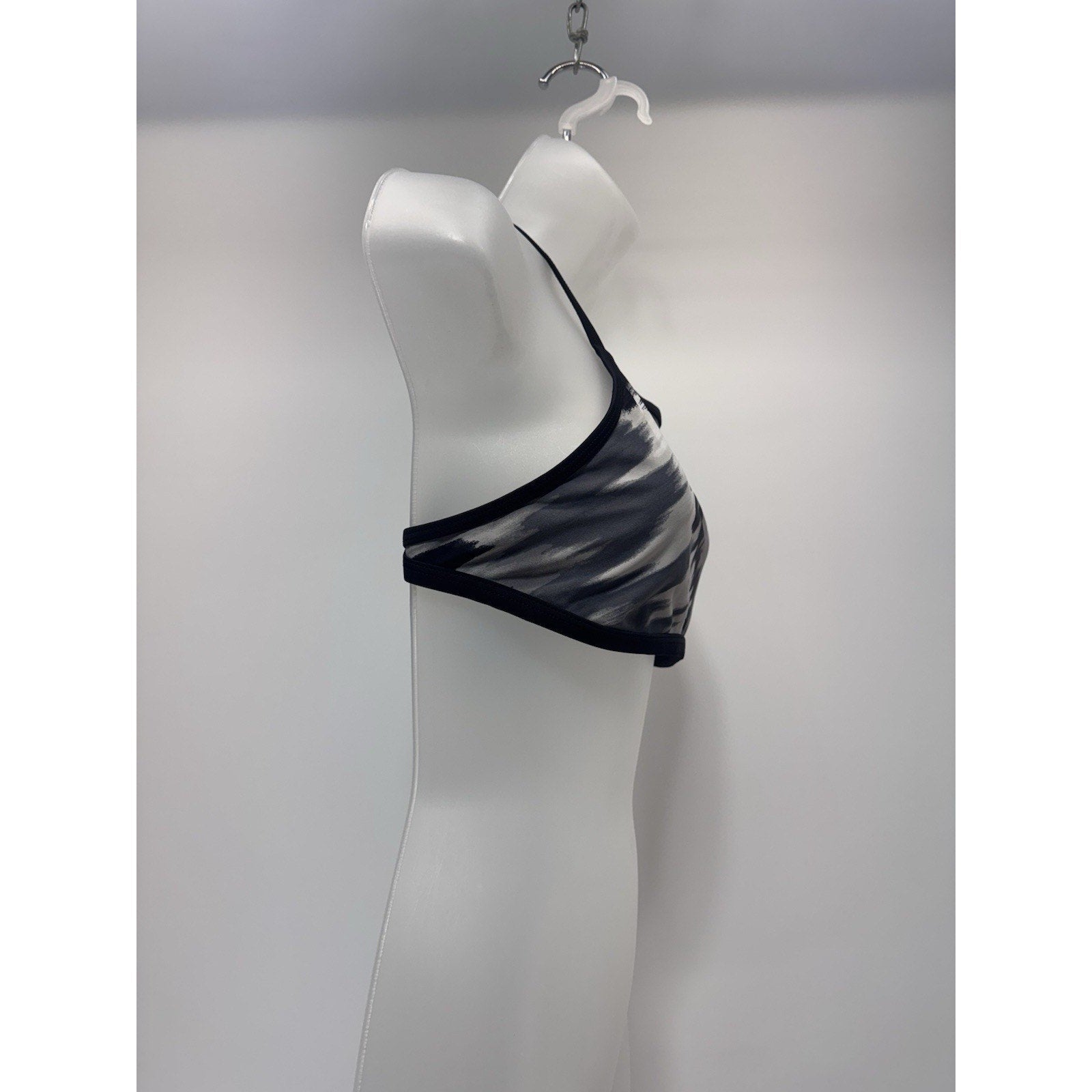 Nike Dri-Fit Sports Bra Gray Athletic Gym Run Yoga Women’s Size Medium