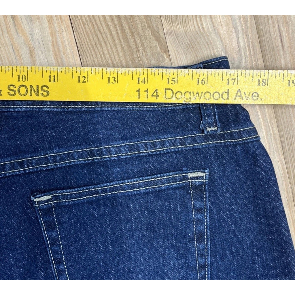 Lee Straight Jeans NEW Relaxed Fit Mid Rise Size 16 NWT Inseam Approx 30.5”