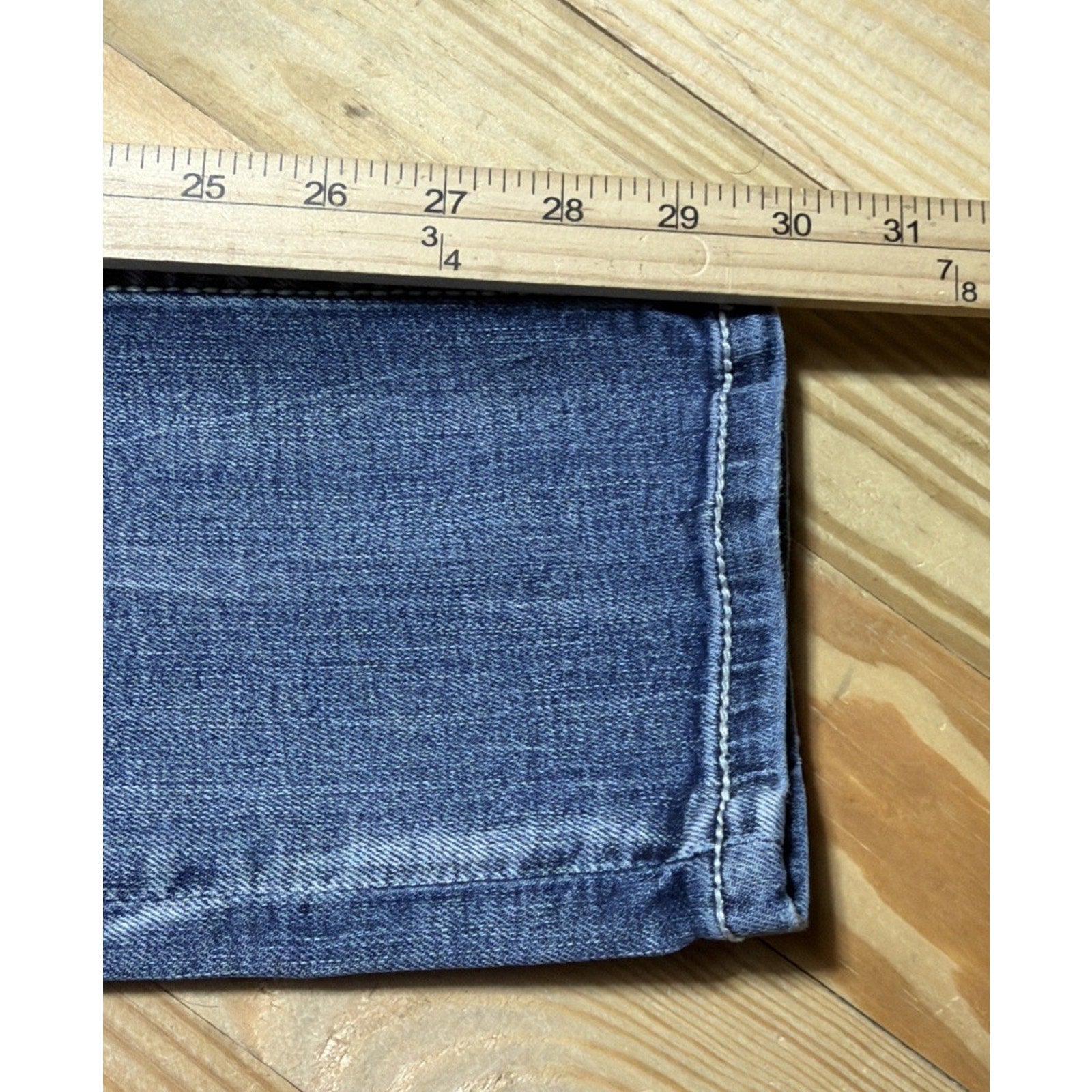 Daytrip Virgo Straight Jeans 27S Womens Signature Whiskering Blue Stretch Denim