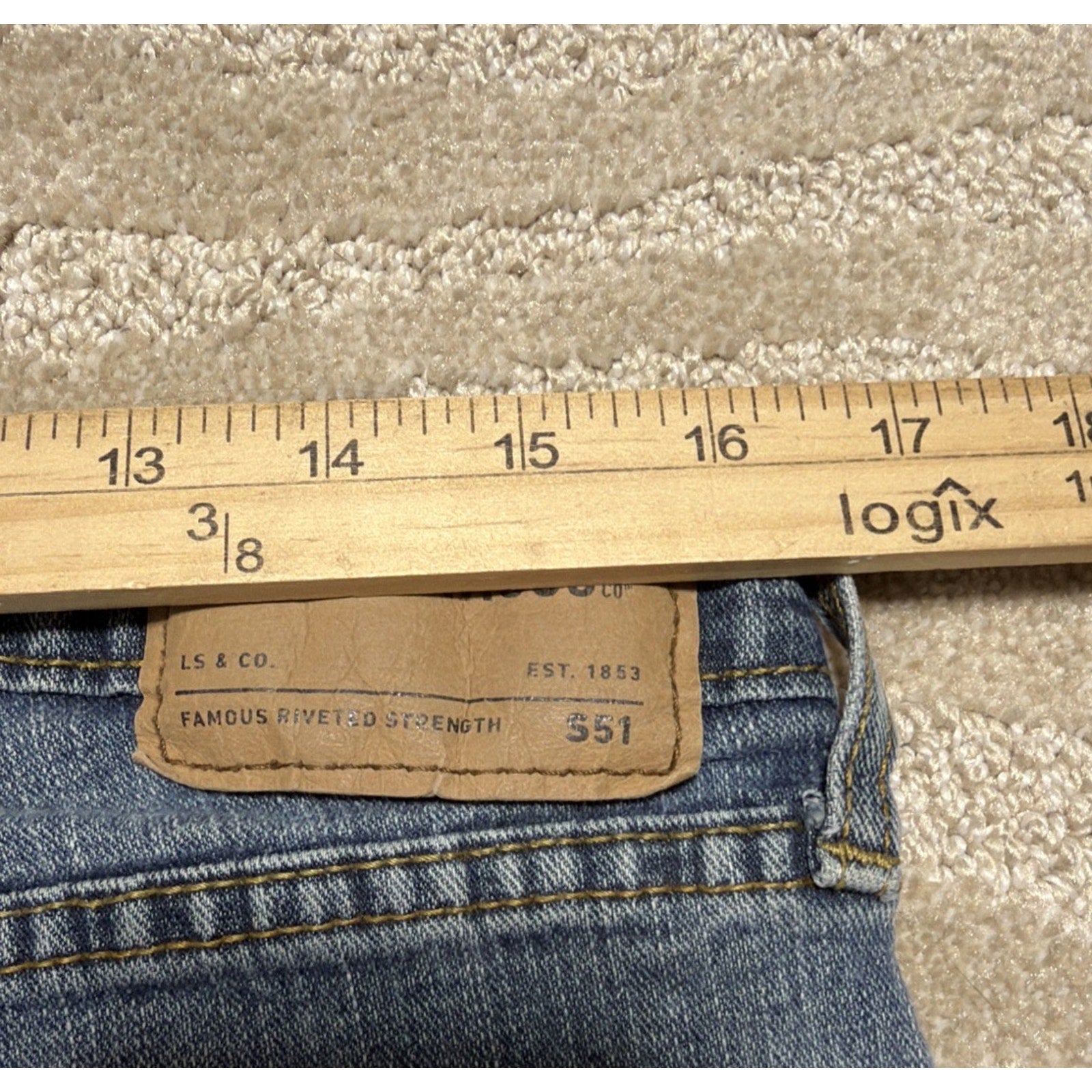 Signature Levi Strauss 32x34 S51 Straight Blue Jeans Stain Workwear