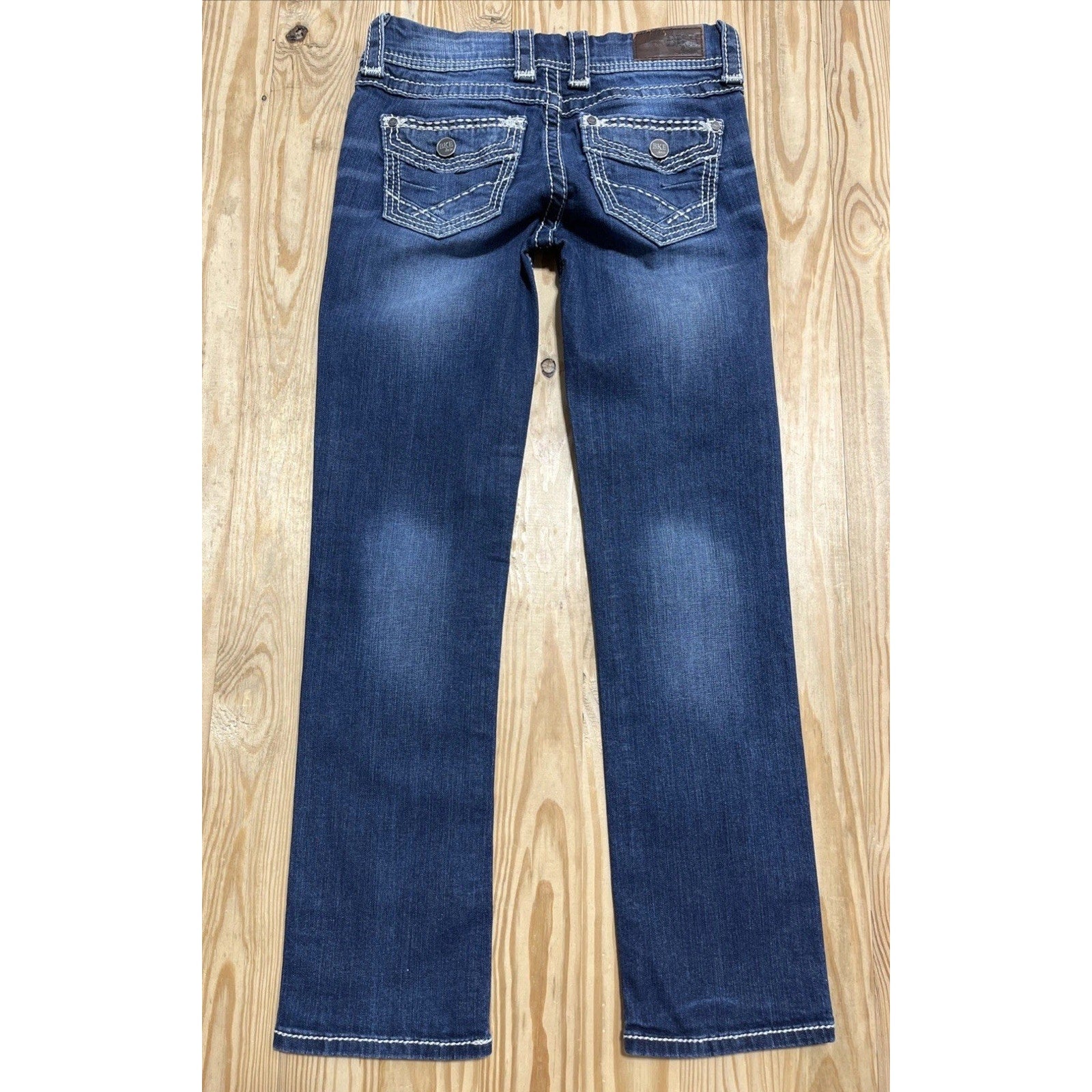 Buckle BKE Addison Straight Leg Flap Pocket Thick Stitch jean size 26x28 EUC