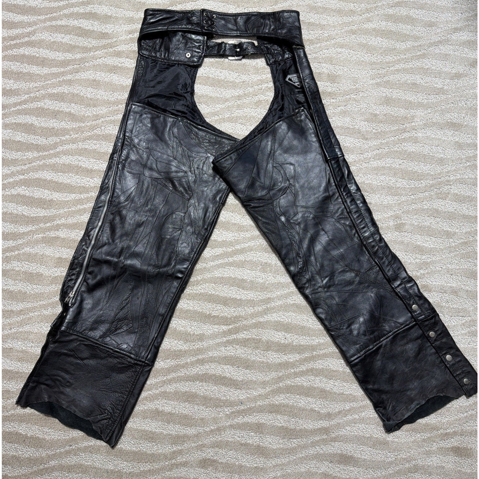 DIAMOND PLATE BUFFALO 100% LEATHER BIKER CHAPS - X LARGE