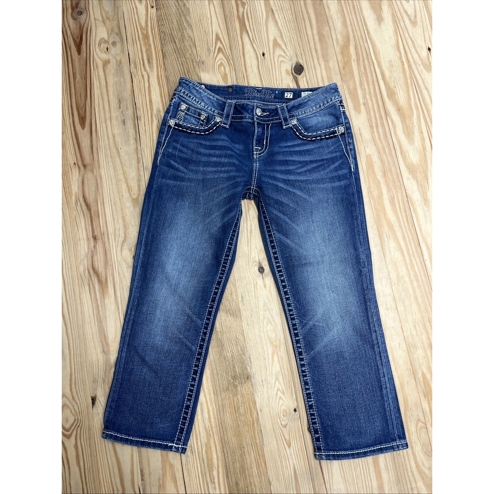 Miss Me Jeans Womens 27 cuffed capri blue Denim embellished Embroidered ☮️