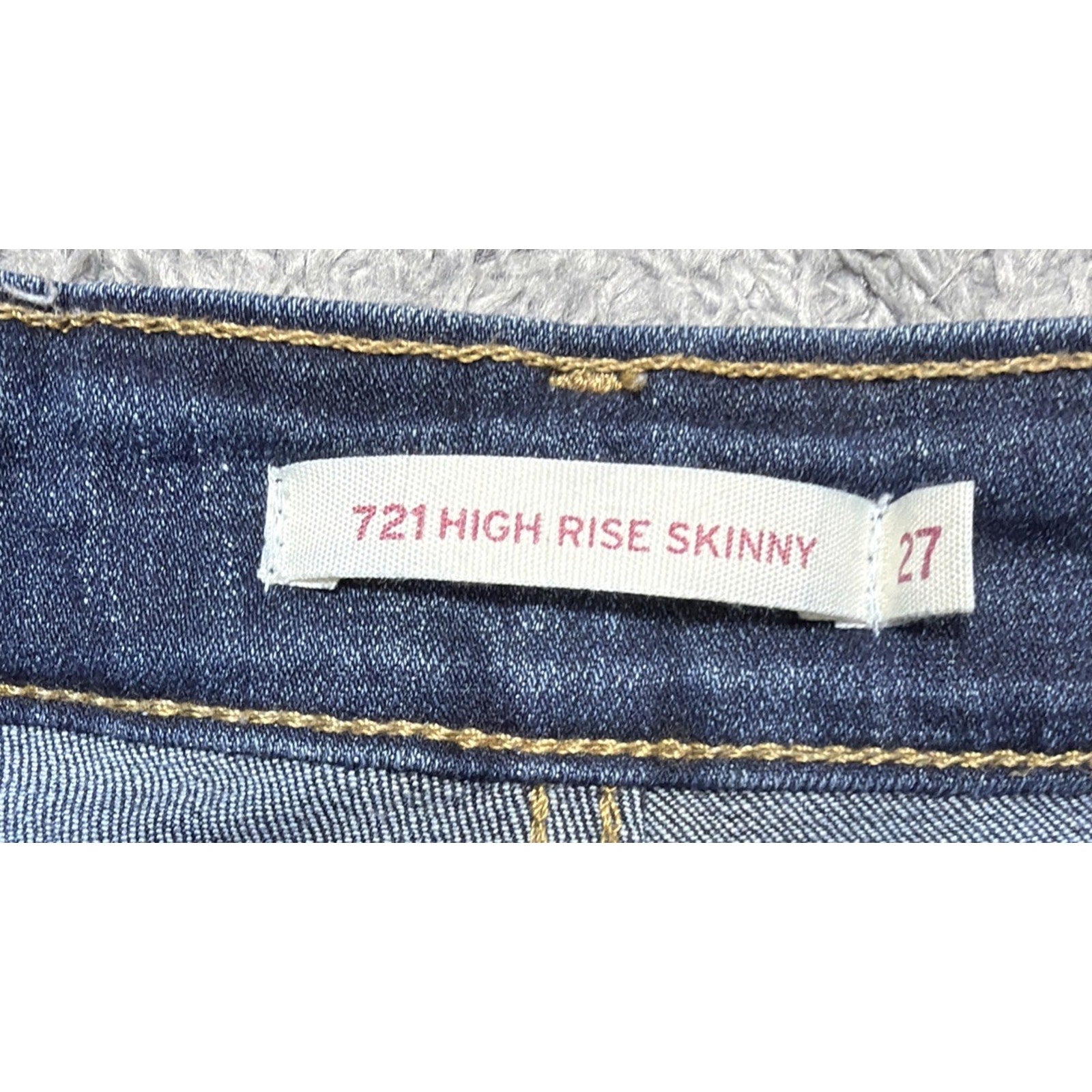 Levi’s 721 High Rise Skinny Jeans Women’s 27x28 Medium Wash Stretch Denim Slim