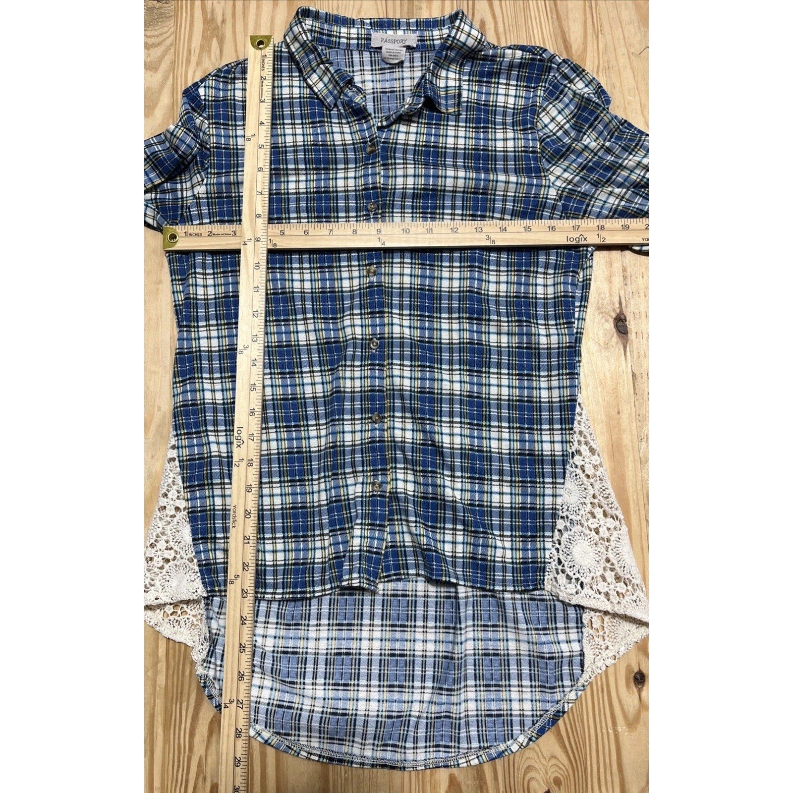 Buckle Passport Women's L Plaid Blue Long Sleeve Crotchet Knit Button Up Shirt