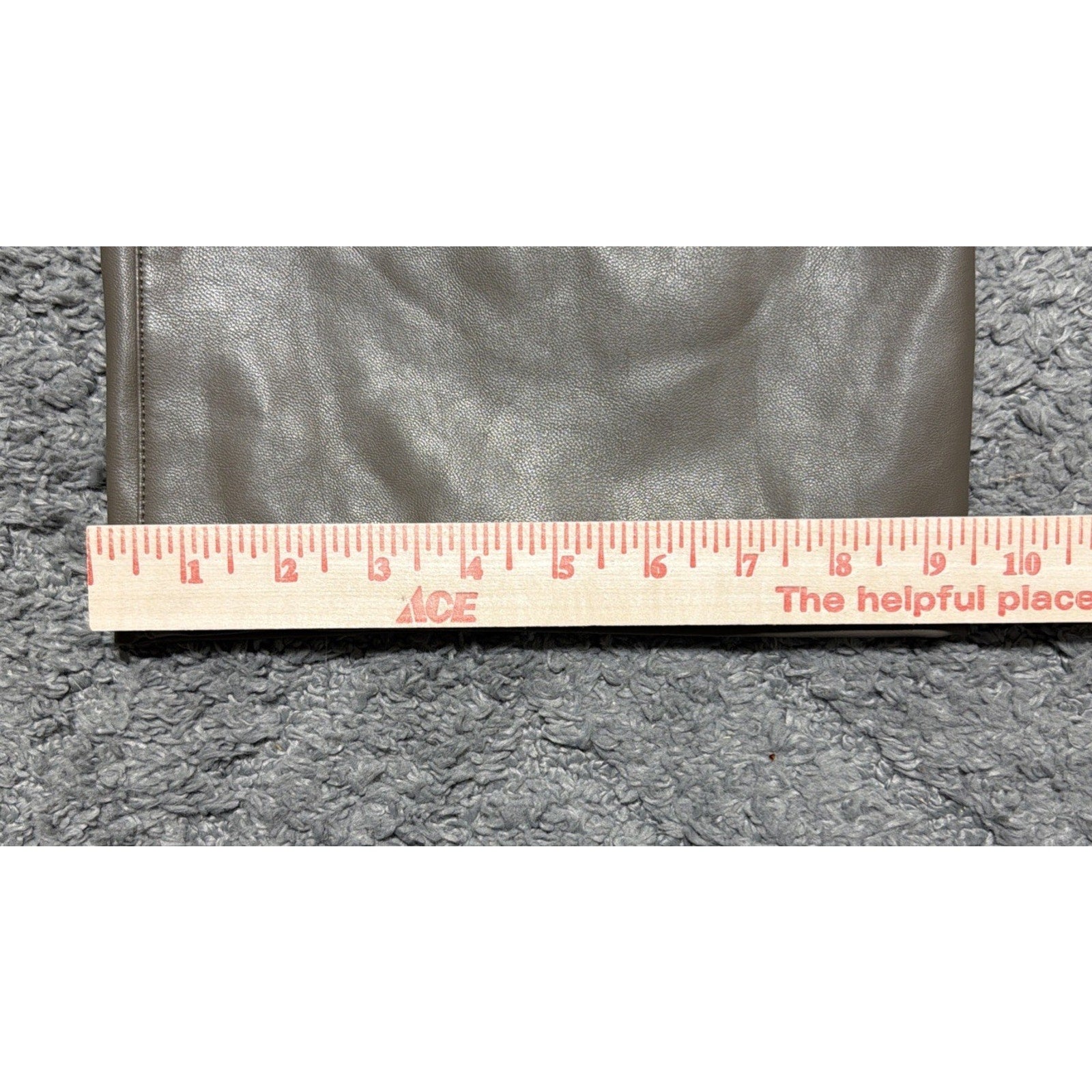 Abercrombie & Fitch Vegan Leather The 90’s Relaxed Cargo HighRise Jean Womens 18