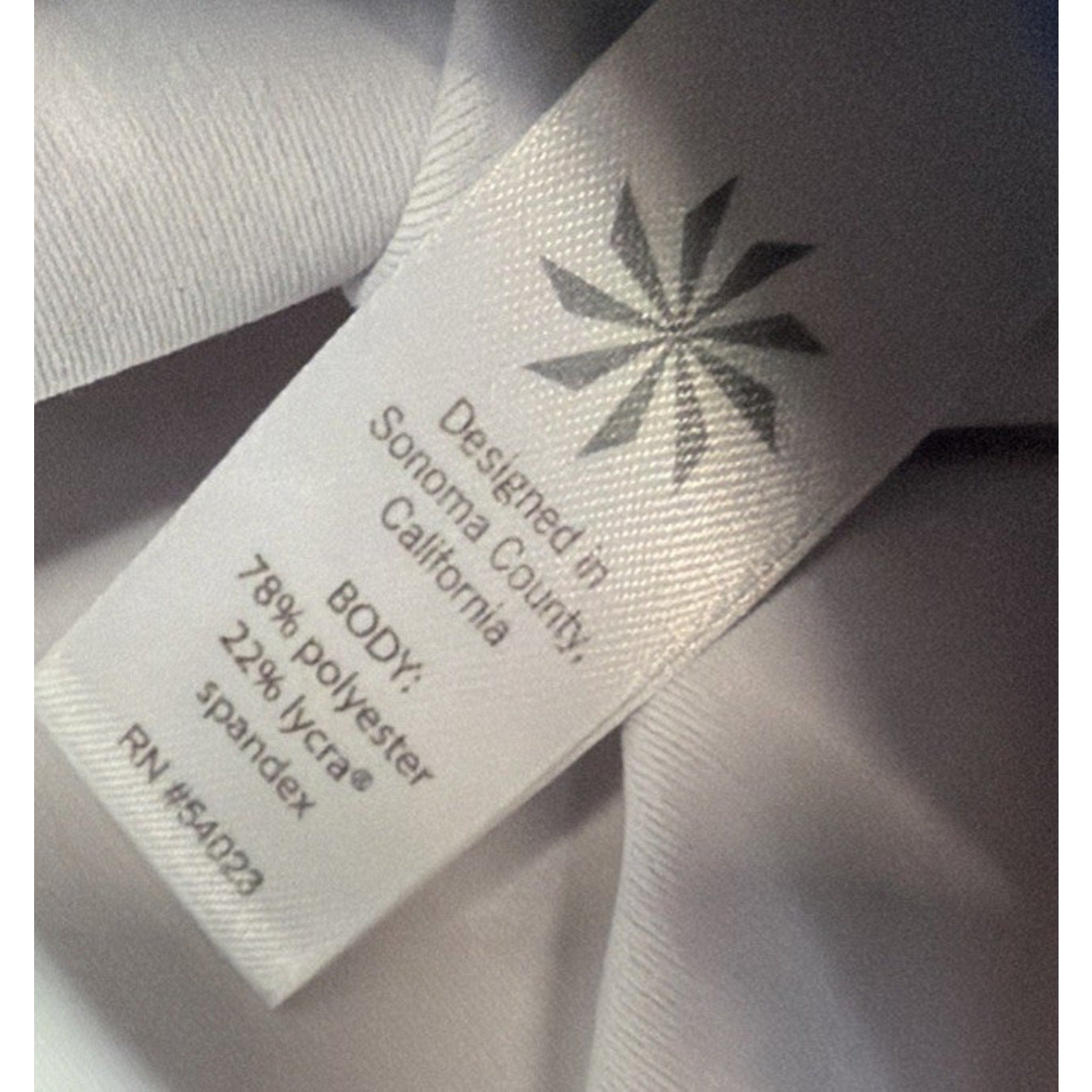 Athleta Electro Sonar Capri Leggings Blue Red Size XXS Workout Athletic