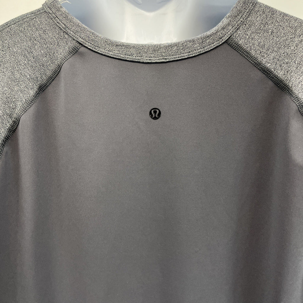Lululemon Metal Vent Mens Size XXL Athletic Stretch Long Sleeve Shirt