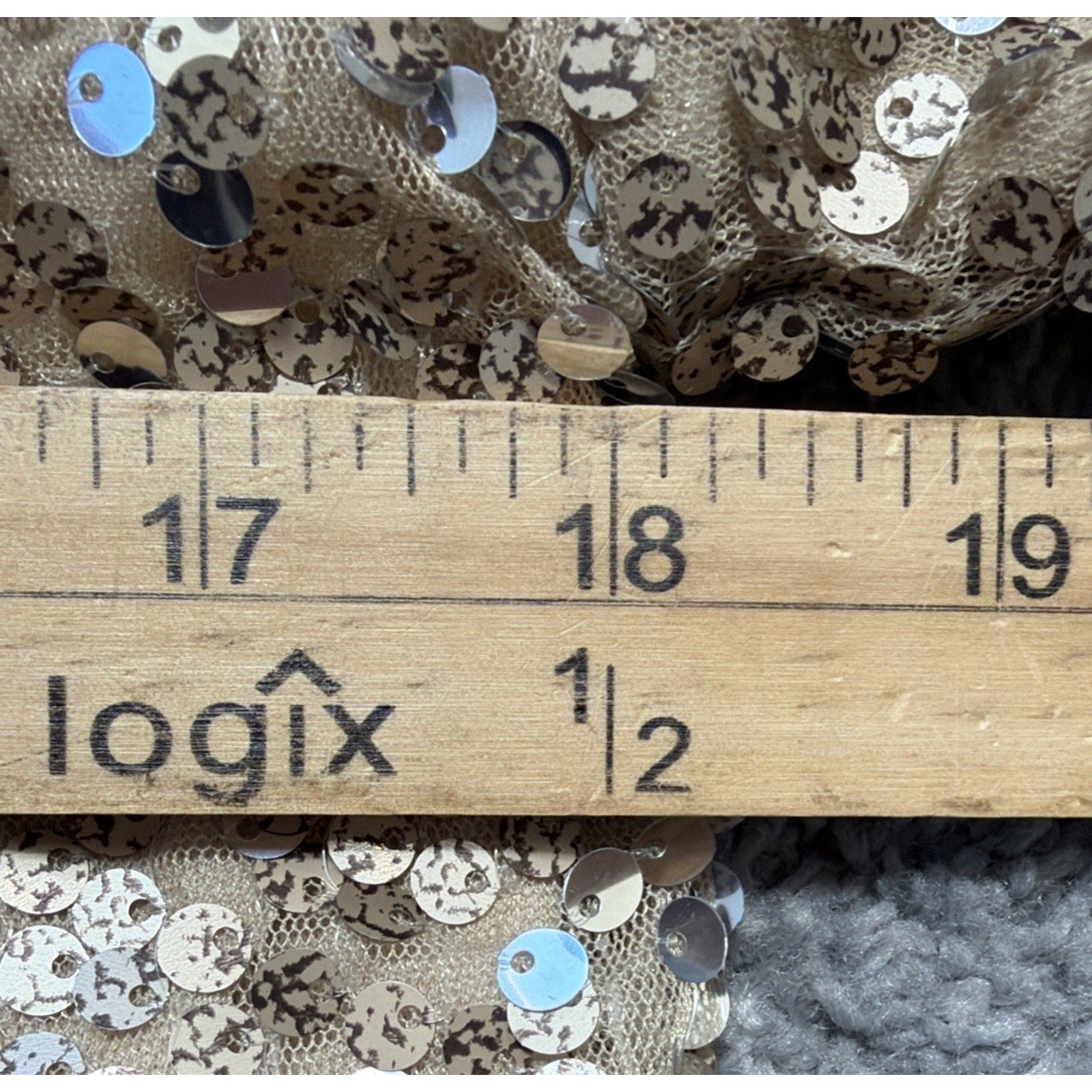 Mia Joy by Joyfolie Jaycee Sequin Top Women Large Gold Blouse Shirt NWT Sparkle