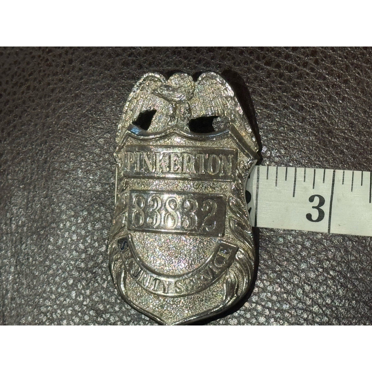 PINKERTON Security Service BADGE #83832 Silver Enamel EAGLE OBSOLETE Collectable