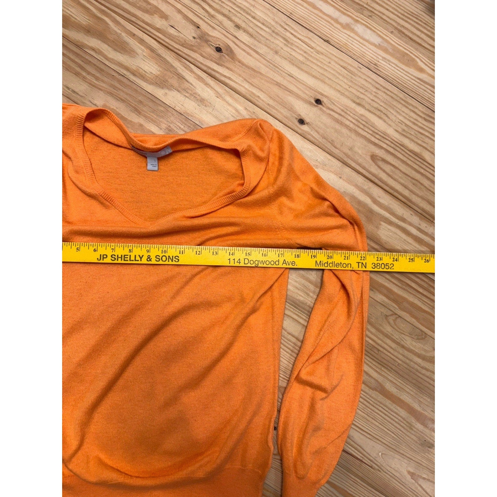 Old Navy Sweater Women’s Large Orange Long Sleeve V-Neck Lightweight
