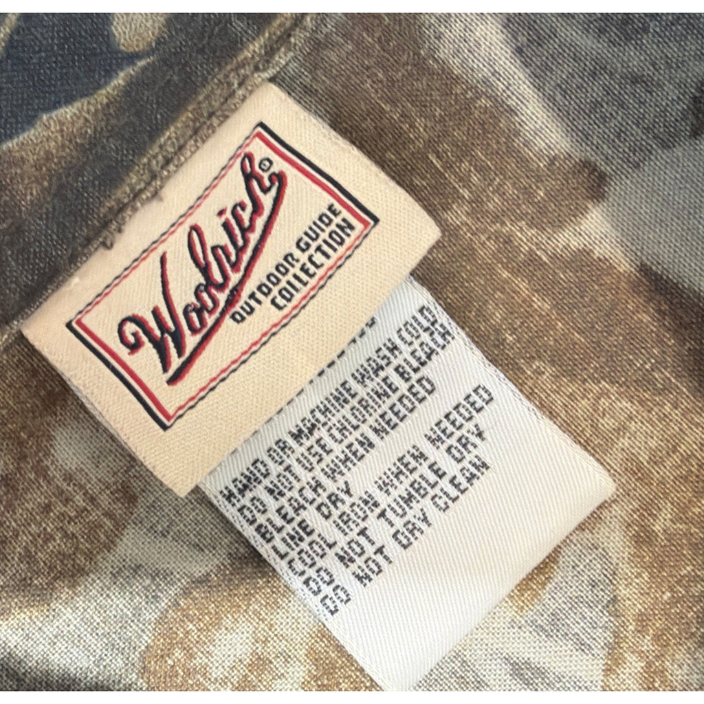 Vintage 90s Woolrich Realtree Hardwoods Camo Button Up Shirt, Men's Sz Large