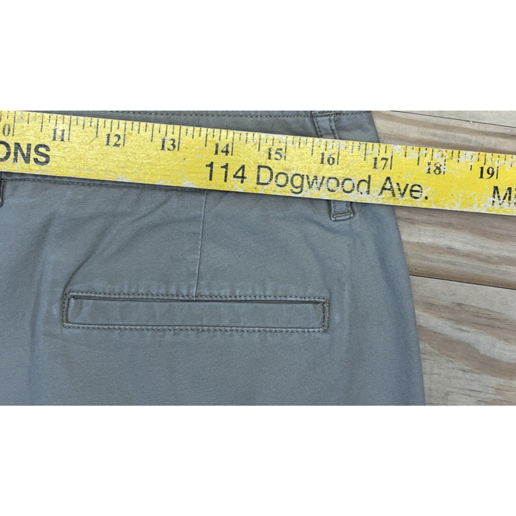 Dockers Khaki Cargo Shorts. Size 10