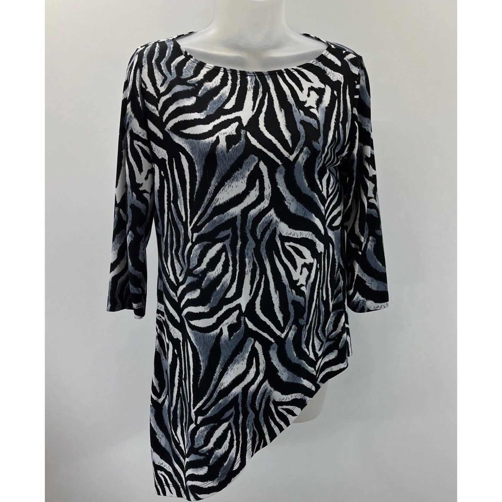 Chico's Zebra Striped Asymmetrical 3/4 Sleeve Top sz 0 Made In USA