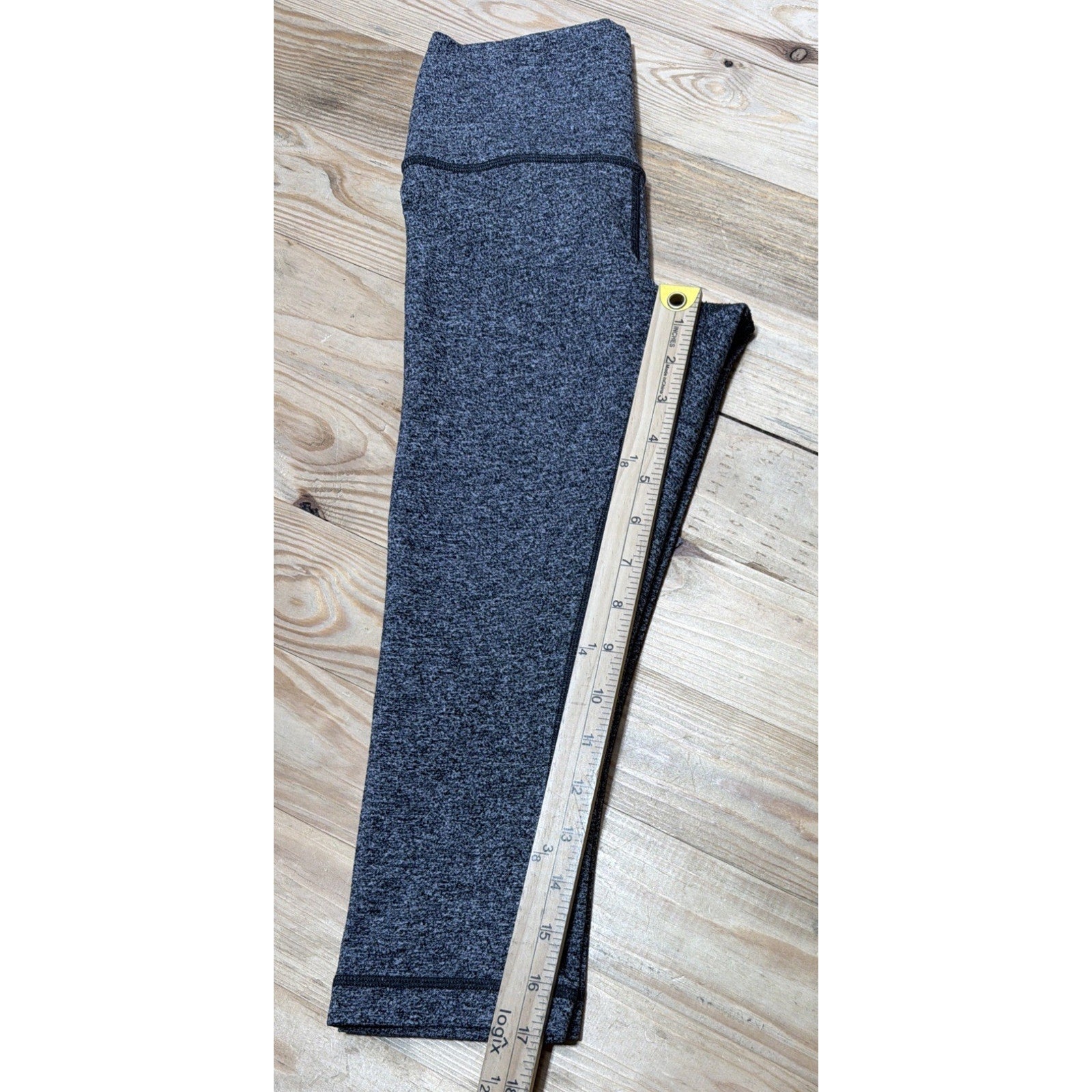 Lululemon Align High-Rise Crop Grey Leggings Women's size 4 17”