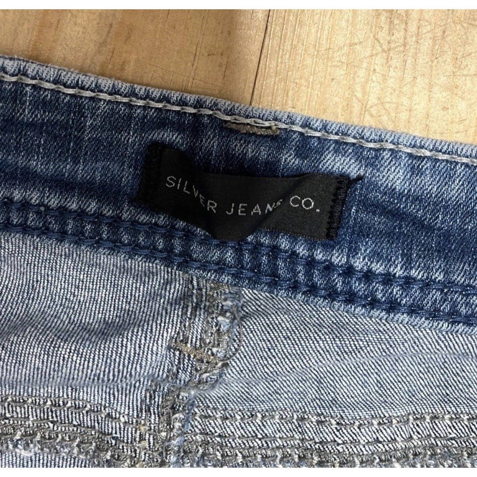Silver Girlfriend Jeans Womens 27/29 Blue Super Stretch Distressed Denim