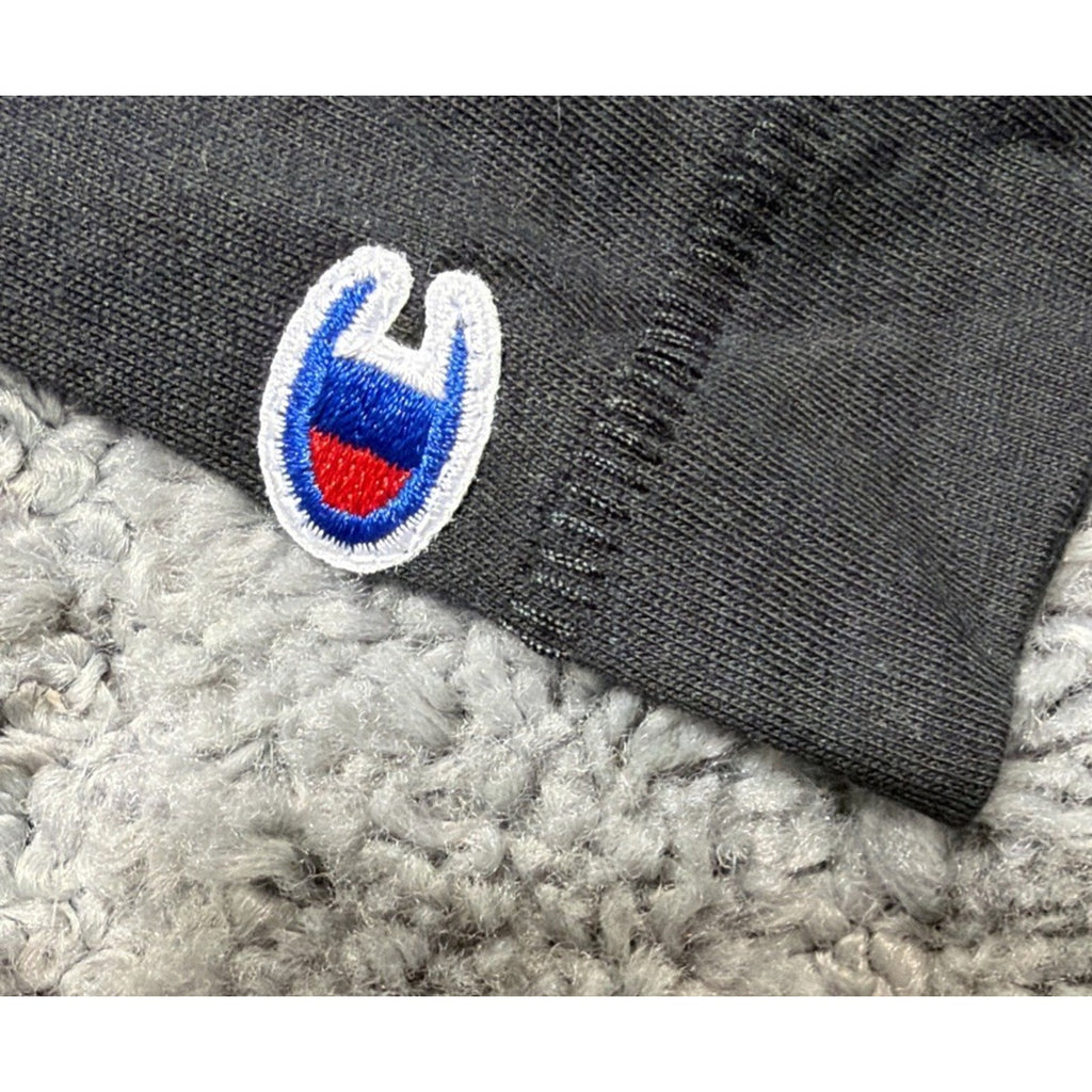 New Champion U.S ARMY Women's Long Sleeve Crew Neck Shirt Black Color. Size M