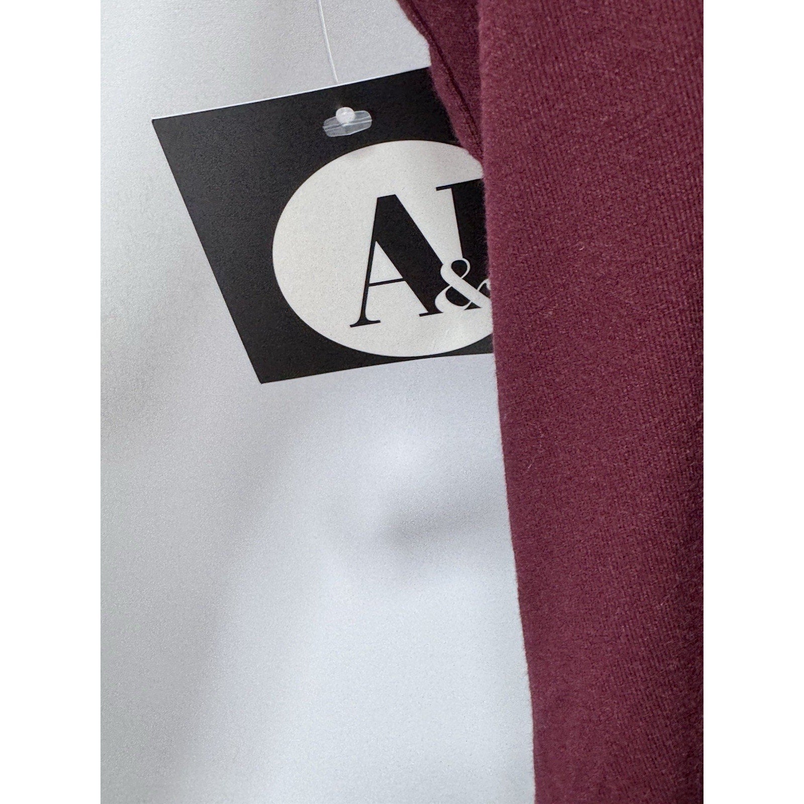 A&I Round Neck 3/4 Peep Hole Sleeve Top Maroon Women’s Size 3X NWT