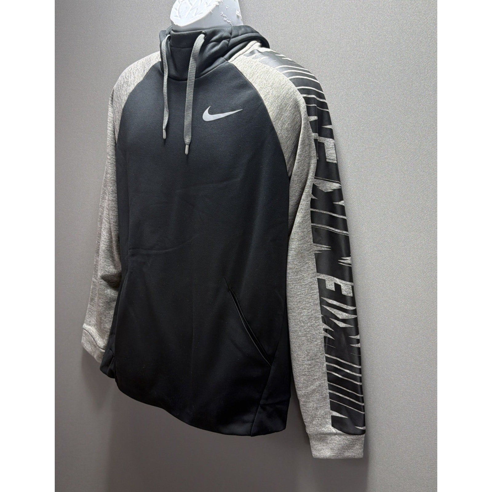 Nike GFX 3 Dri Fit Hoodie Mens L Raglan Black Grey BV3875 010 Fleece Lined Logo
