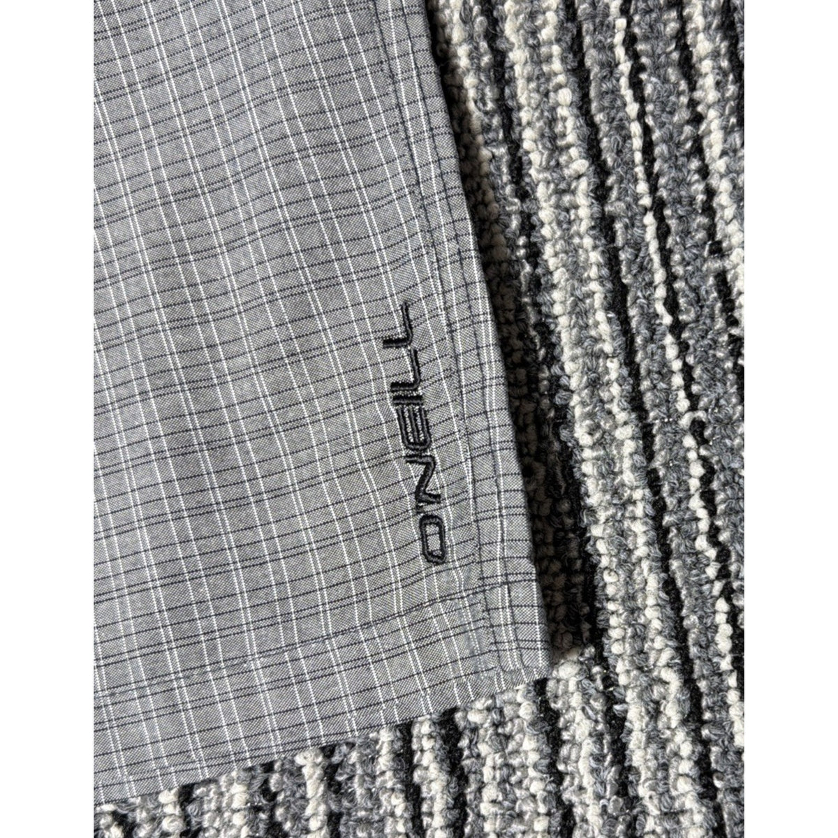 O’Neill Shorts Mens 36 Gray Bermuda Plaid Flat Front Woven Viscose Blend