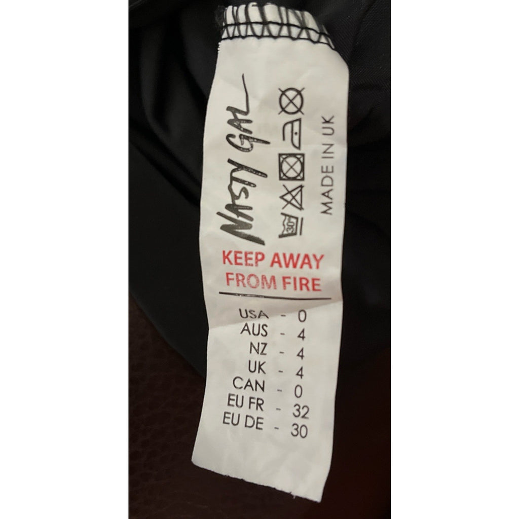 NWT Nasty Gal Shoulder Pad Slinky Plunge Bodysuit Black Size 0