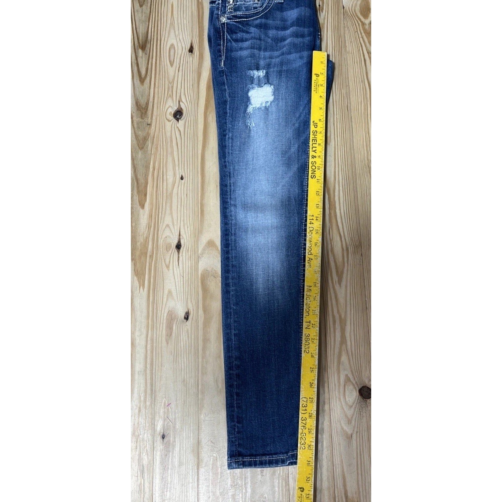 Miss Me Jeans Size 28 Womens Signature Distressed Skinny Blue Denim Sequin