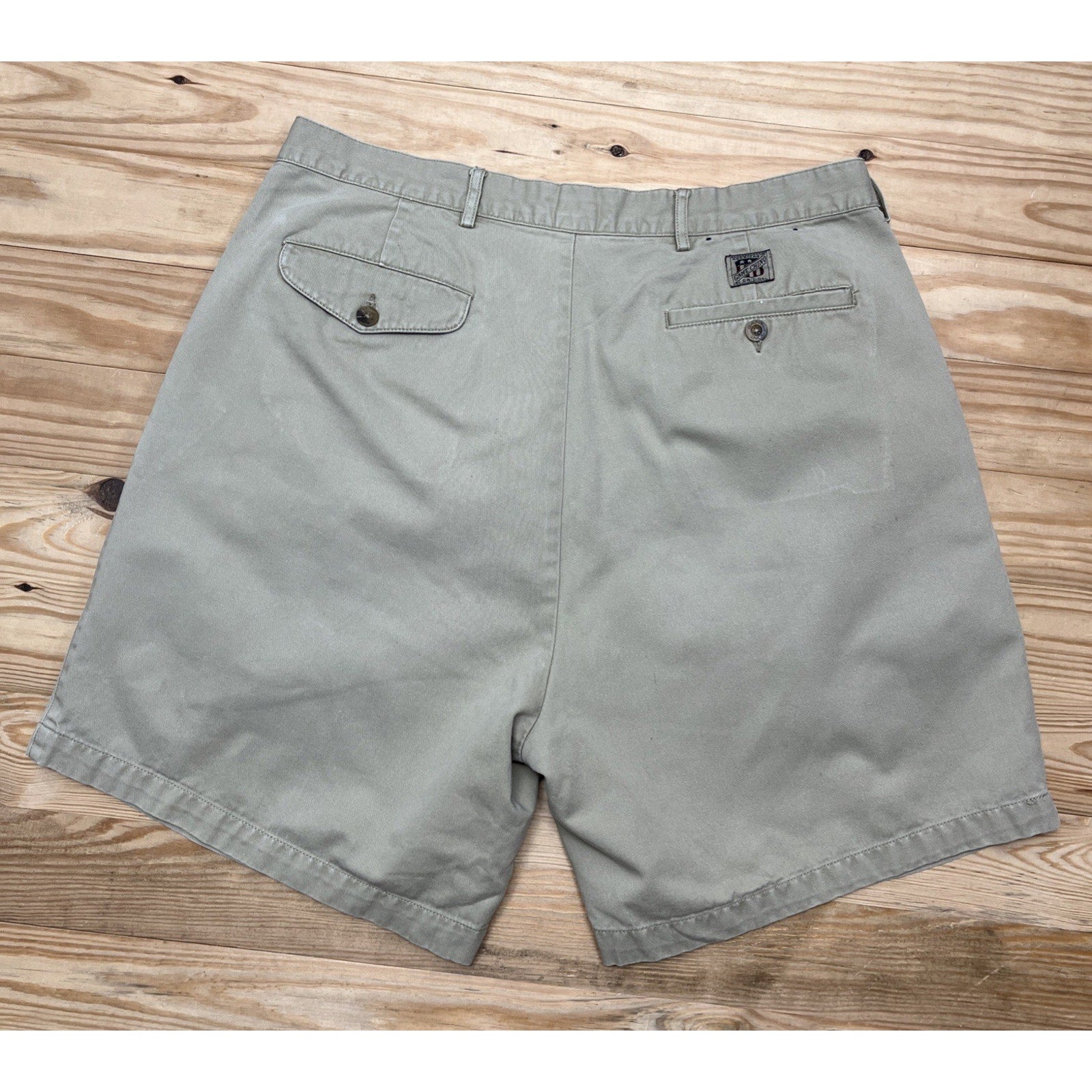 Gant Men's Waist Size 38 Quality Comfortable Wear Khakis Casual Shorts Pleated