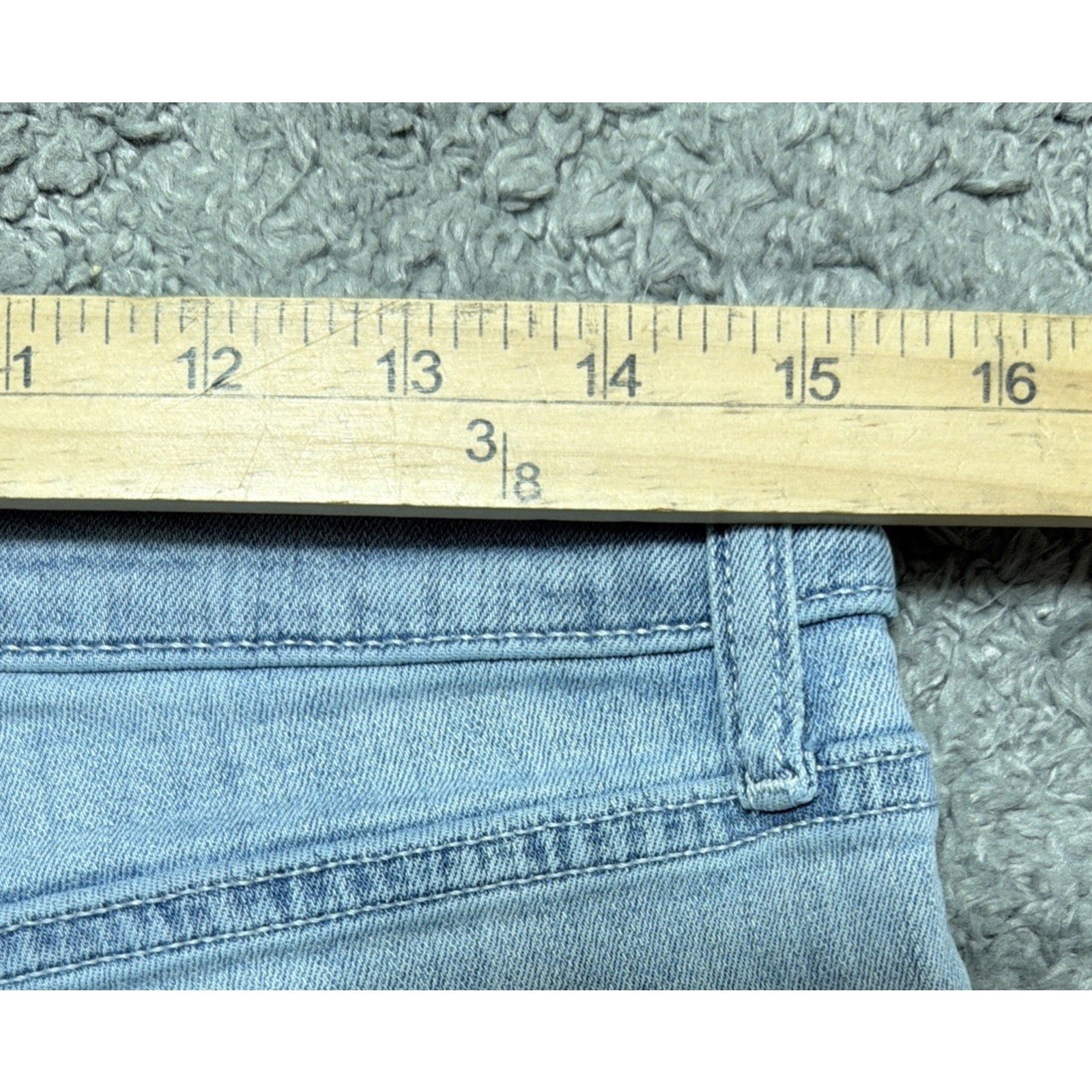 Textile Elizabeth and James Light Denim High rise Flared Jeans Women's 10-30