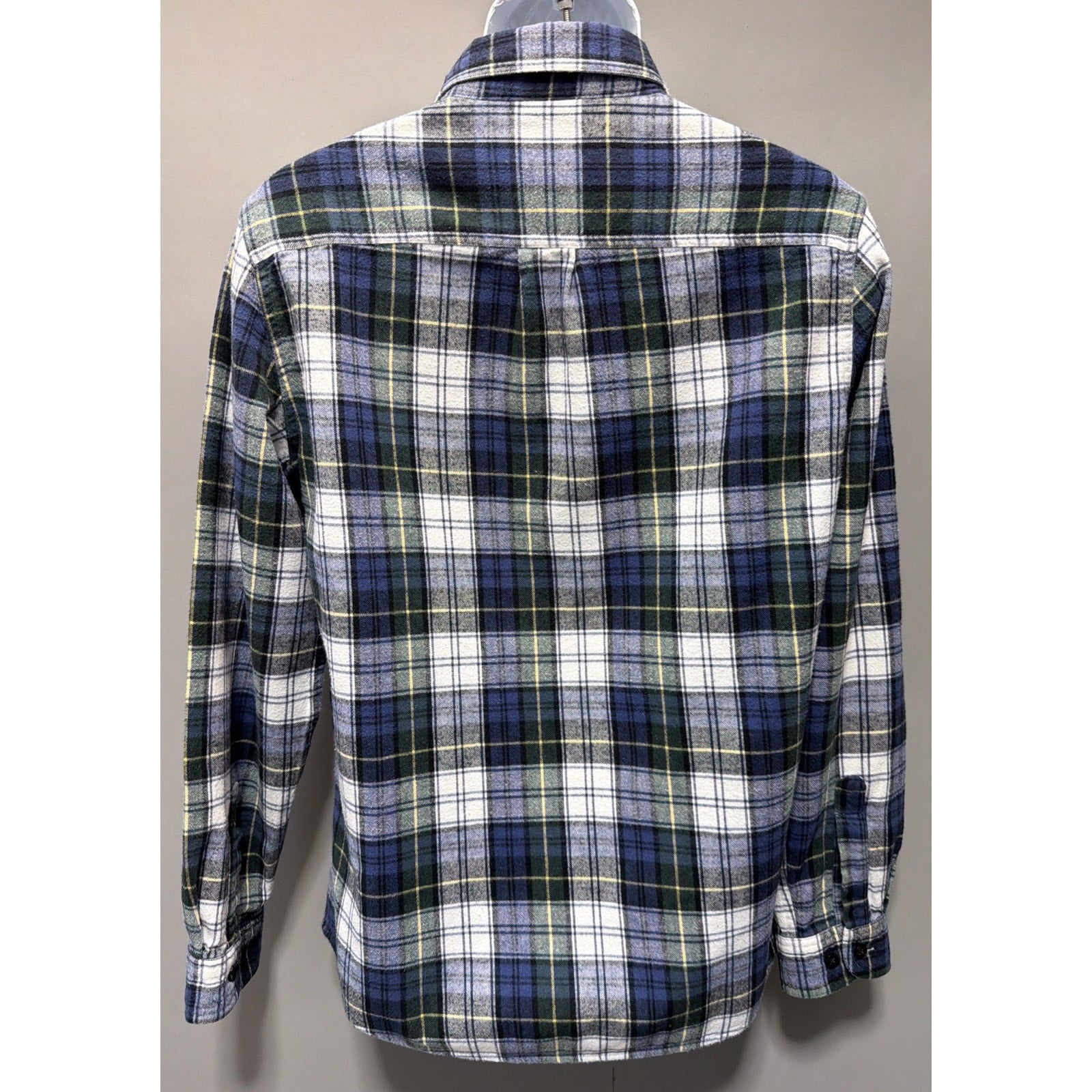 LL Bean Scotch Plaid Flannel Shirt Men’s M Slim Fit Outdoors Casual Preppy