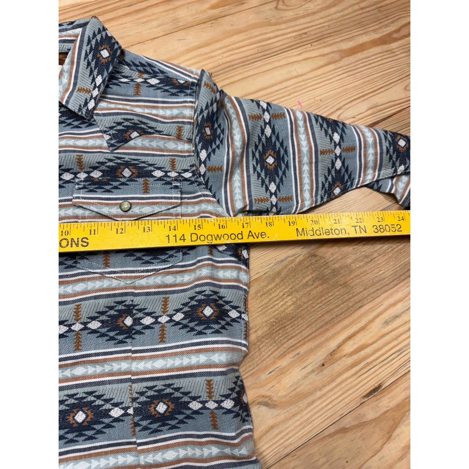 Ariat Real Creekside Pearl Snap Long Sleeve Shirt Women’s XS aztec western NWT