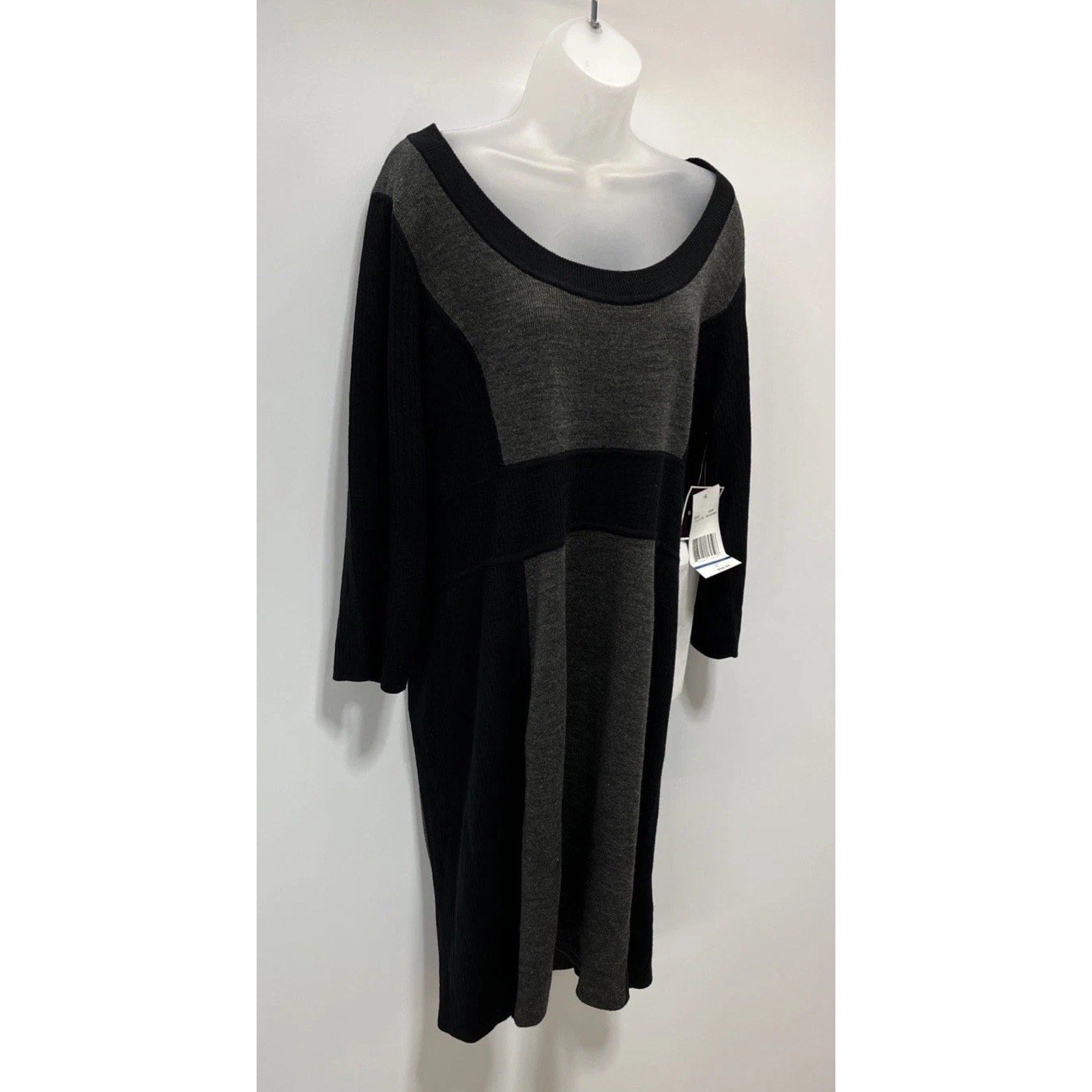 Womens. Brand K studio. Black & Gray Sweater Dress Size XL . NWT.